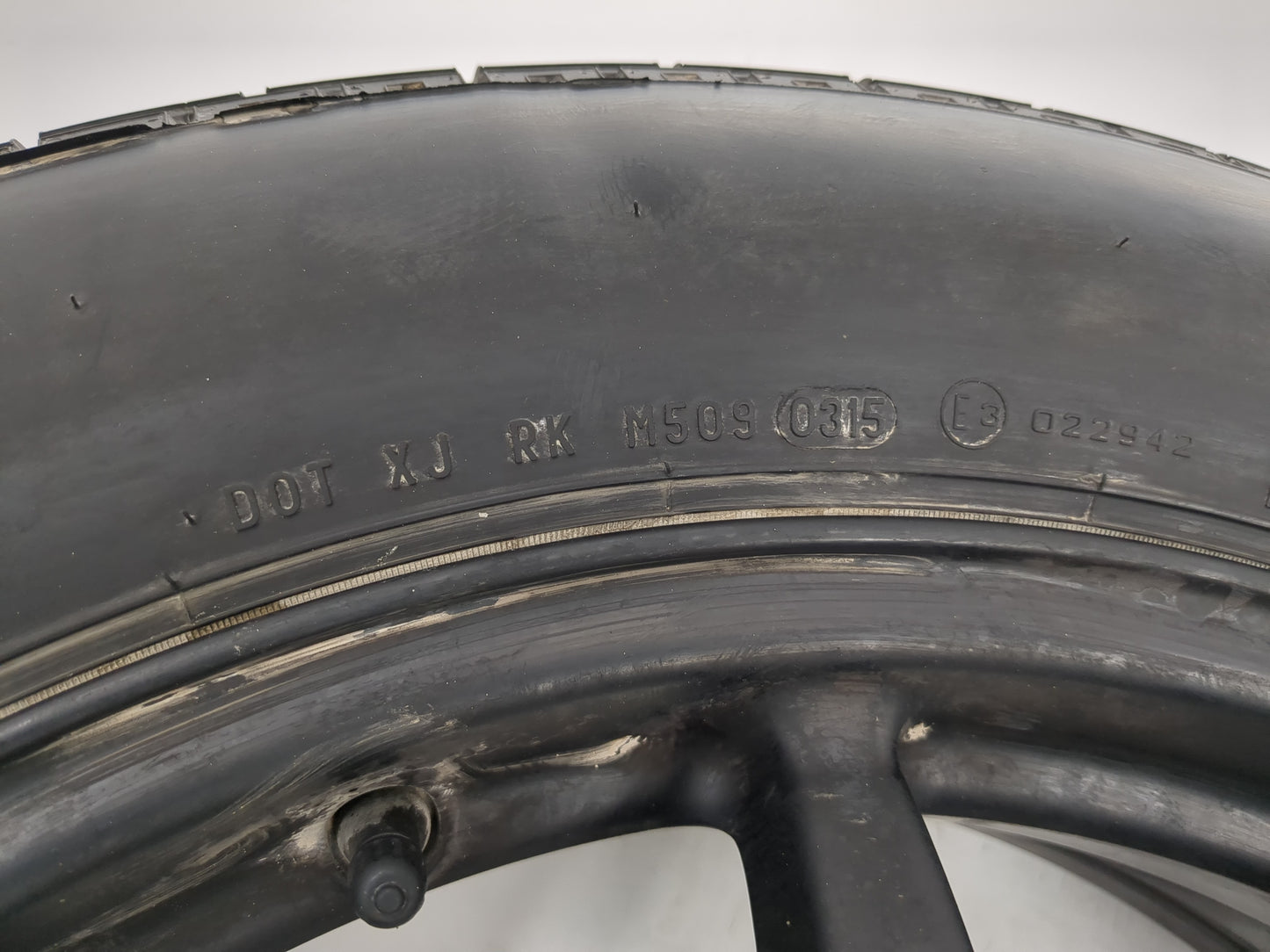 2011-2014 Chrysler 300 Spare Donut Tire Wheel Rim Oem - Oemusedautoparts1.com