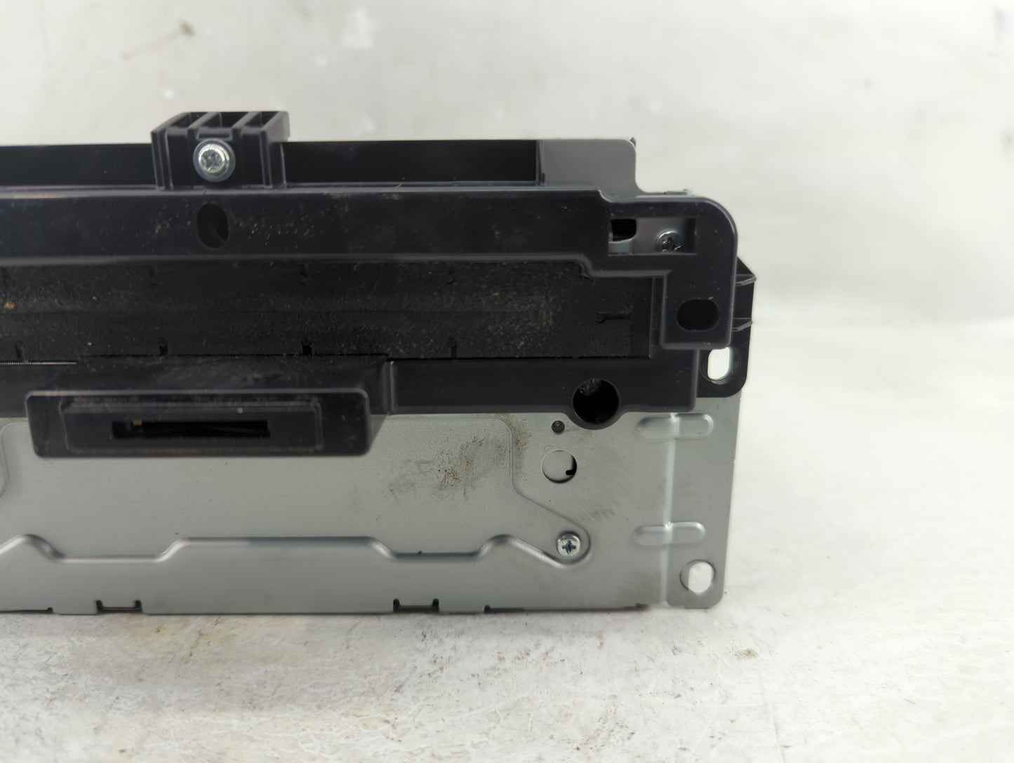 2012-2013 Chrysler 300 Radio AM FM Cd Player Receiver Replacement P/N:05091367AF Fits Fits 2012 2013 OEM Used Auto Parts - O