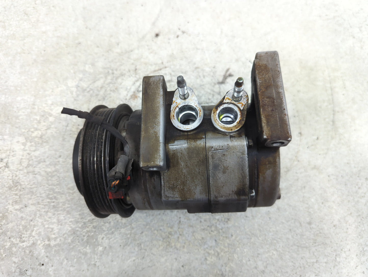 2011-2013 Chrysler 300 Air Conditioning A/c Ac Compressor Oem - Oemusedautoparts1.com