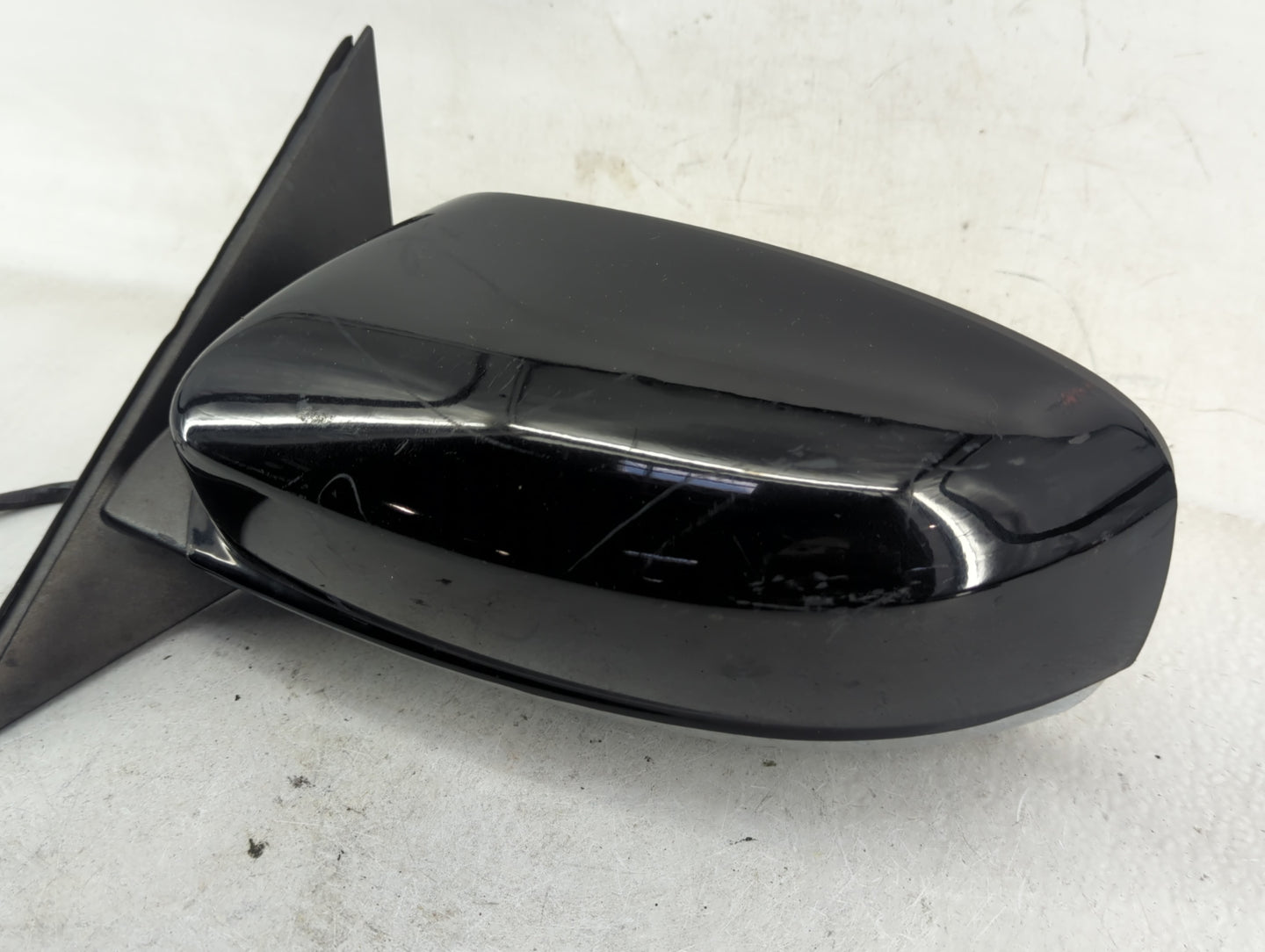 2011-2014 Chrysler 300 Driver Side View Mirror - Left Door Mirror OEM Used - Oemusedautoparts1.com