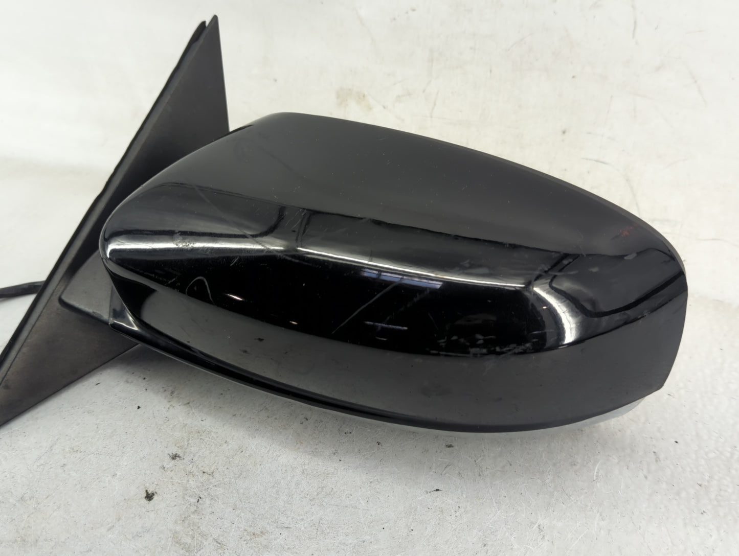 2011-2014 Chrysler 300 Driver Side View Mirror - Left Door Mirror OEM Used - Oemusedautoparts1.com