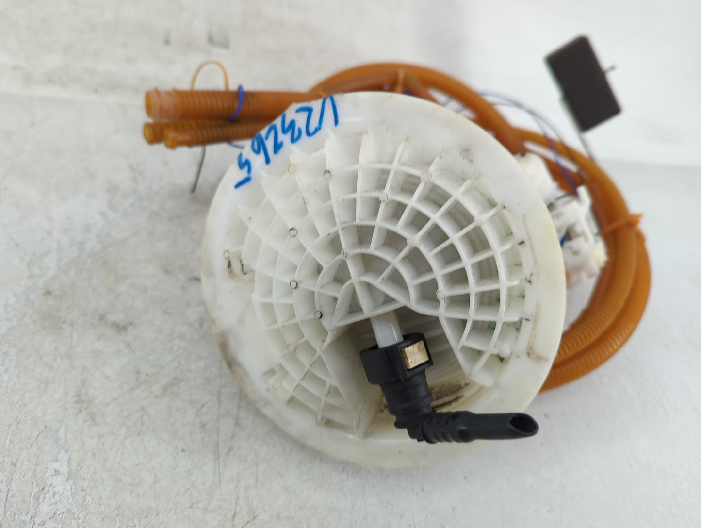 2005-2020 Chrysler 300 Electrical Gas Fuel Pump Assembly - Oemusedautoparts1.com