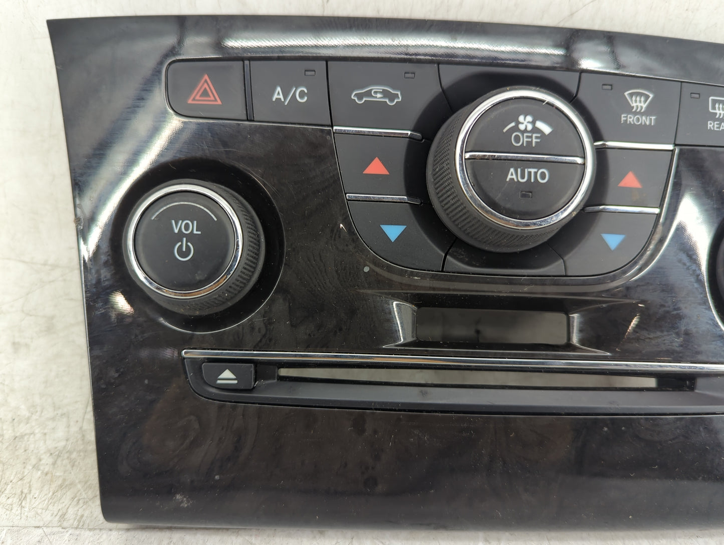 2013-2014 Chrysler 300 Climate Control Module Temperature AC/Heater Replacement P/N:1QH13AAAAC Fits Fits 2013 2014 OEM Used 