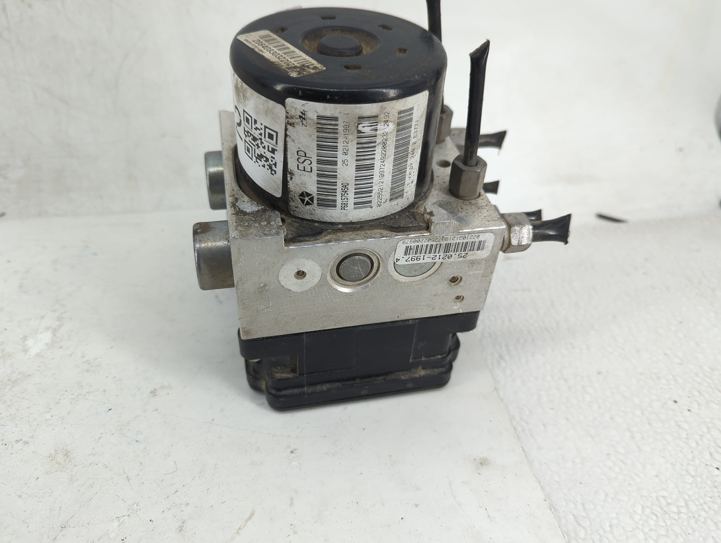 2013 Chrysler 300 ABS Pump Control Module Replacement P/N:P68155690 25.0212-1997.4, 28.5266-0600.3, 25.0928-5295.3 Fits OEM 