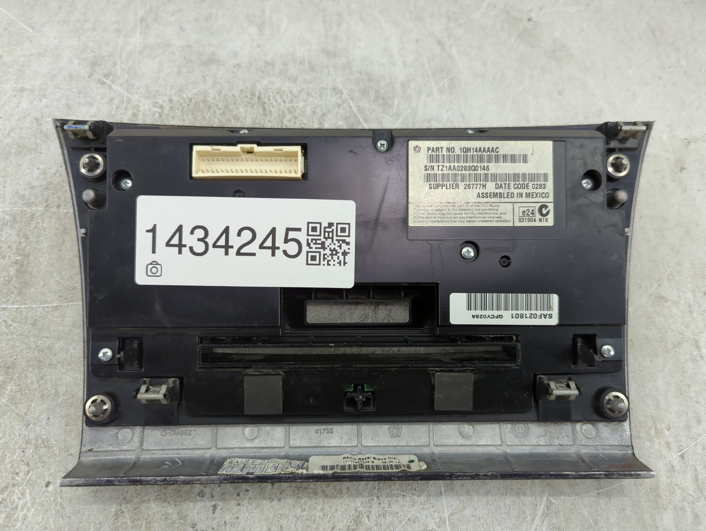 2013-2014 Chrysler 300 Climate Control Module Temperature AC/Heater Replacement P/N:1QH14AAAC Fits Fits 2013 2014 OEM Used A