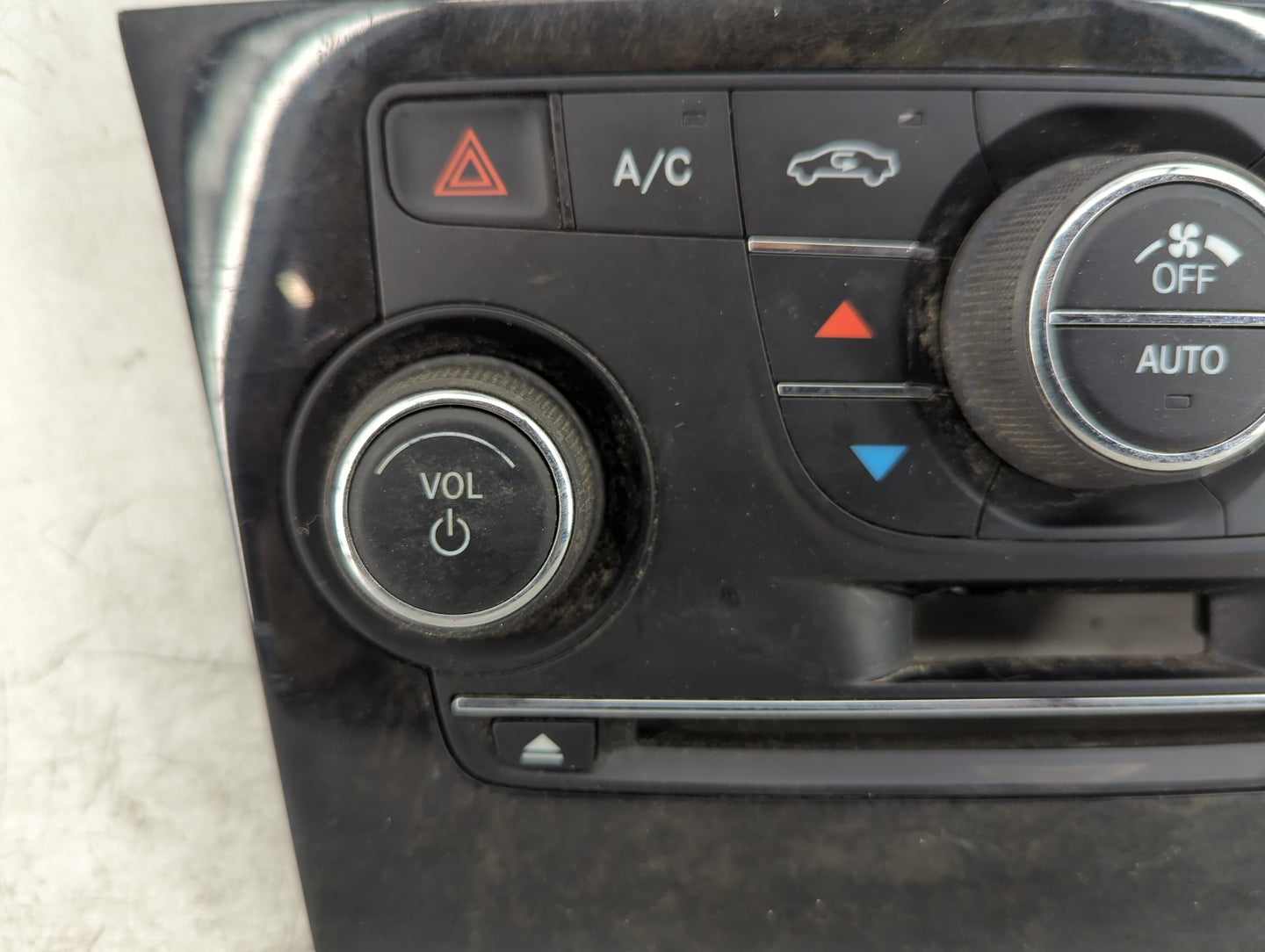 2013-2014 Chrysler 300 Climate Control Module Temperature AC/Heater Replacement P/N:1QH14AAAAC Fits Fits 2013 2014 OEM Used 