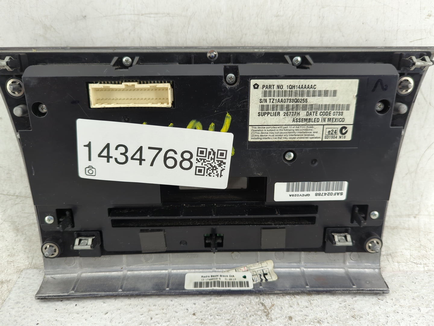 2013-2014 Chrysler 300 Climate Control Module Temperature AC/Heater Replacement P/N:1QH14AAAAC Fits Fits 2013 2014 OEM Used 