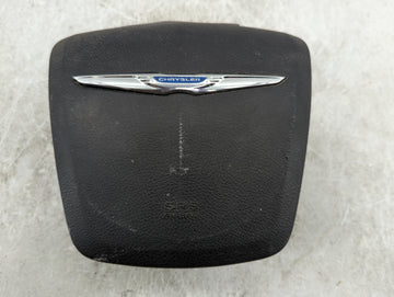 2013 Chrysler 300 Air Bag Driver Left Steering Wheel Mounted P/N:UDVC7030164 BAM-PT1-1722 Fits OEM Used Auto Parts - Oemused