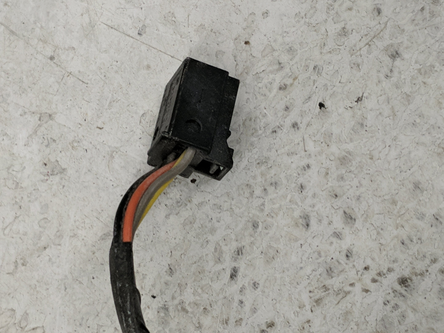 2011-2014 Chrysler 300 Driver Side View Mirror - Left Door Mirror OEM Used - Oemusedautoparts1.com