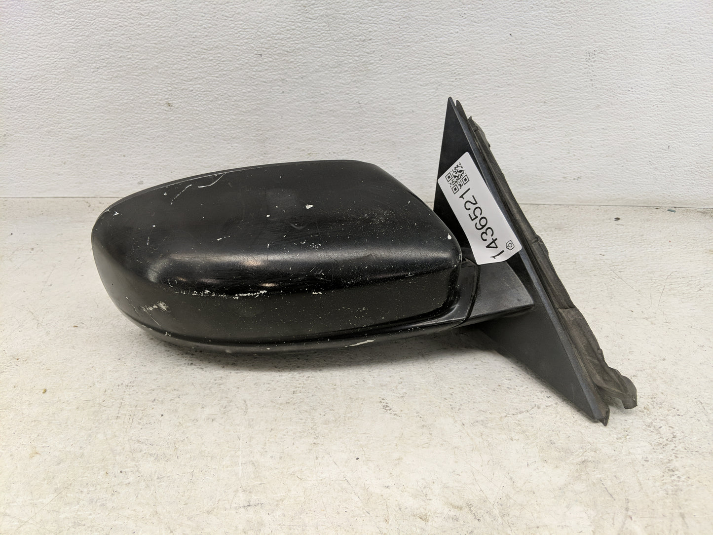 2013 Chrysler 300 Passenger Side View Mirror - Right Door Mirror OEM Used - Oemusedautoparts1.com