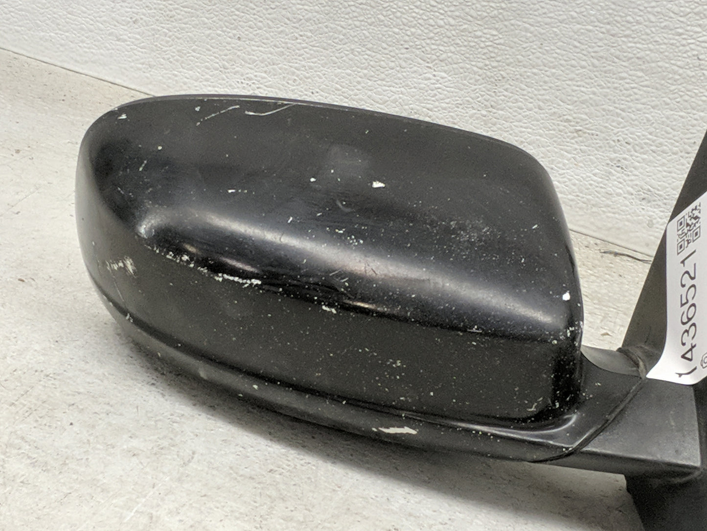 2013 Chrysler 300 Passenger Side View Mirror - Right Door Mirror OEM Used - Oemusedautoparts1.com