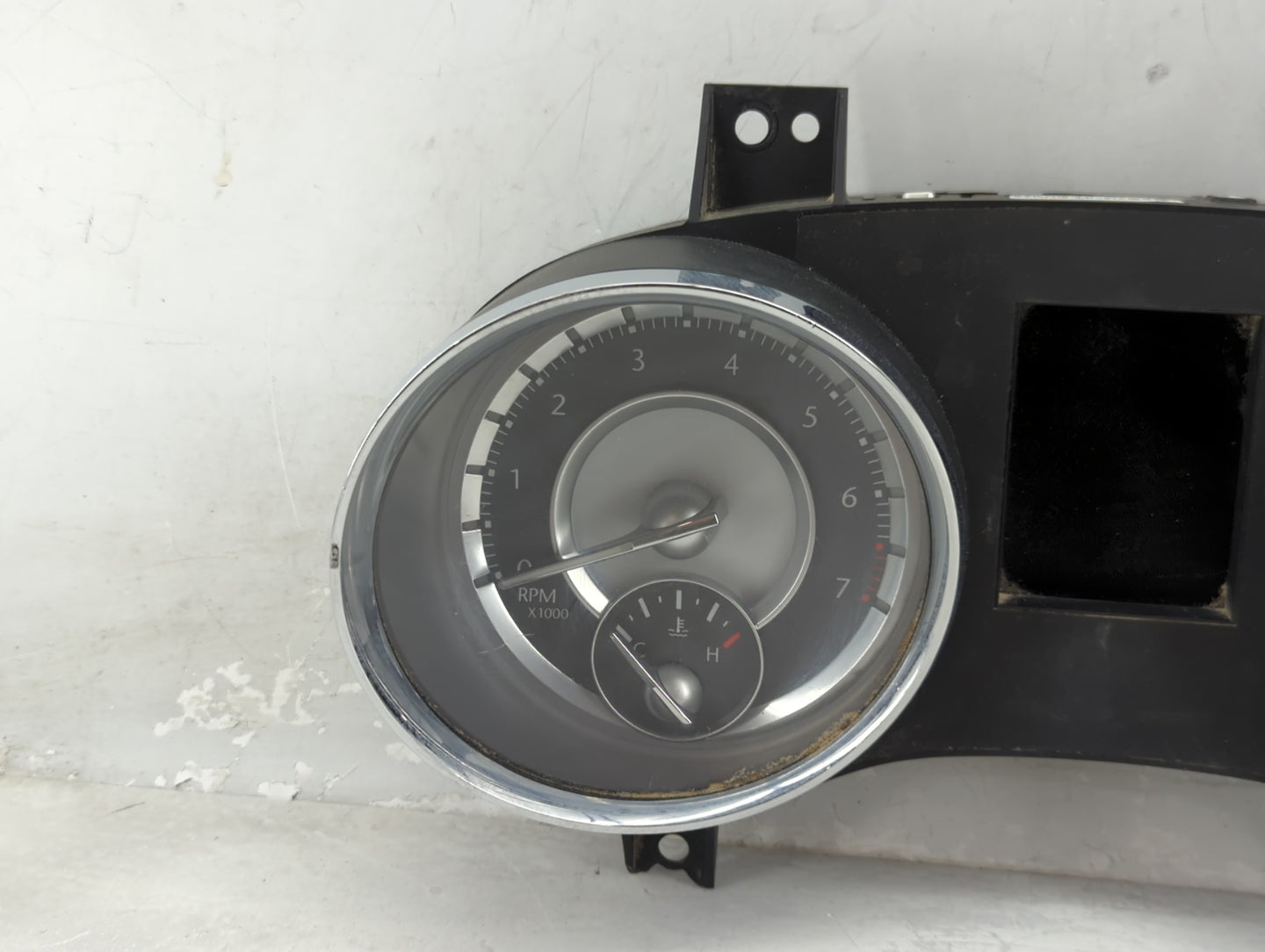 2013 Chrysler 300 Instrument Cluster Speedometer Gauges P/N:P05091739AC Fits OEM Used Auto Parts - Oemusedautoparts1.com