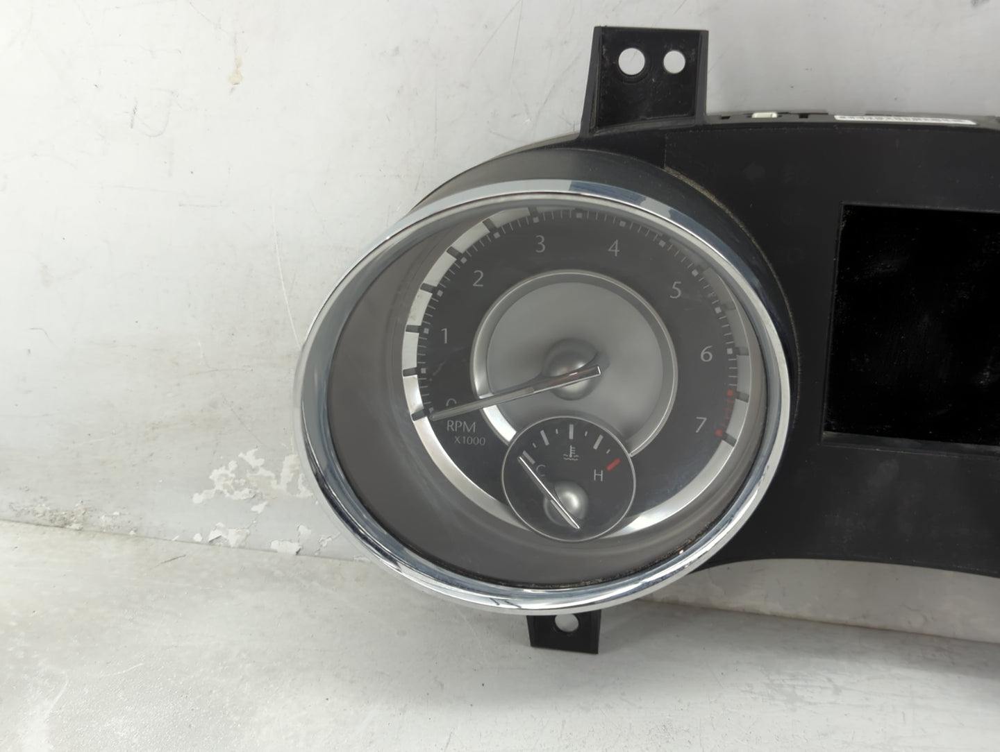 2013 Chrysler 300 Instrument Cluster Speedometer Gauges P/N:P05091739AD Fits OEM Used Auto Parts - Oemusedautoparts1.com