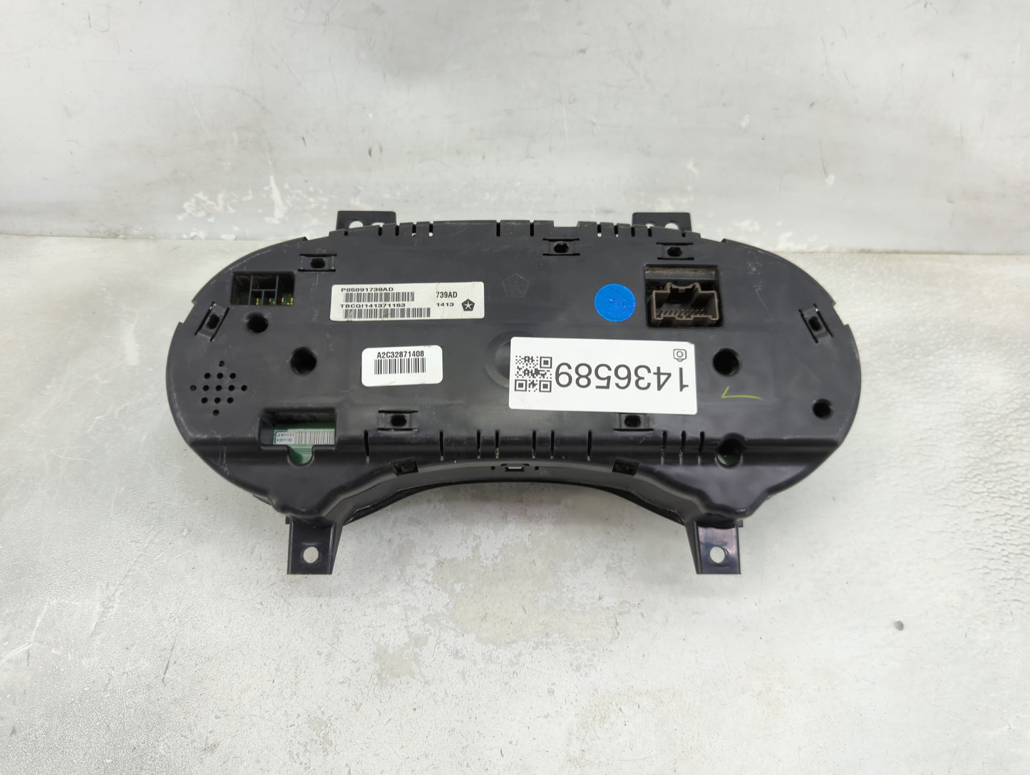 2013 Chrysler 300 Instrument Cluster Speedometer Gauges P/N:P05091739AD Fits OEM Used Auto Parts - Oemusedautoparts1.com