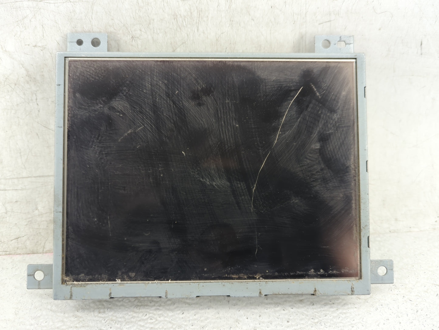 2011-2014 Chrysler 300 Information Display Screen - Oemusedautoparts1.com