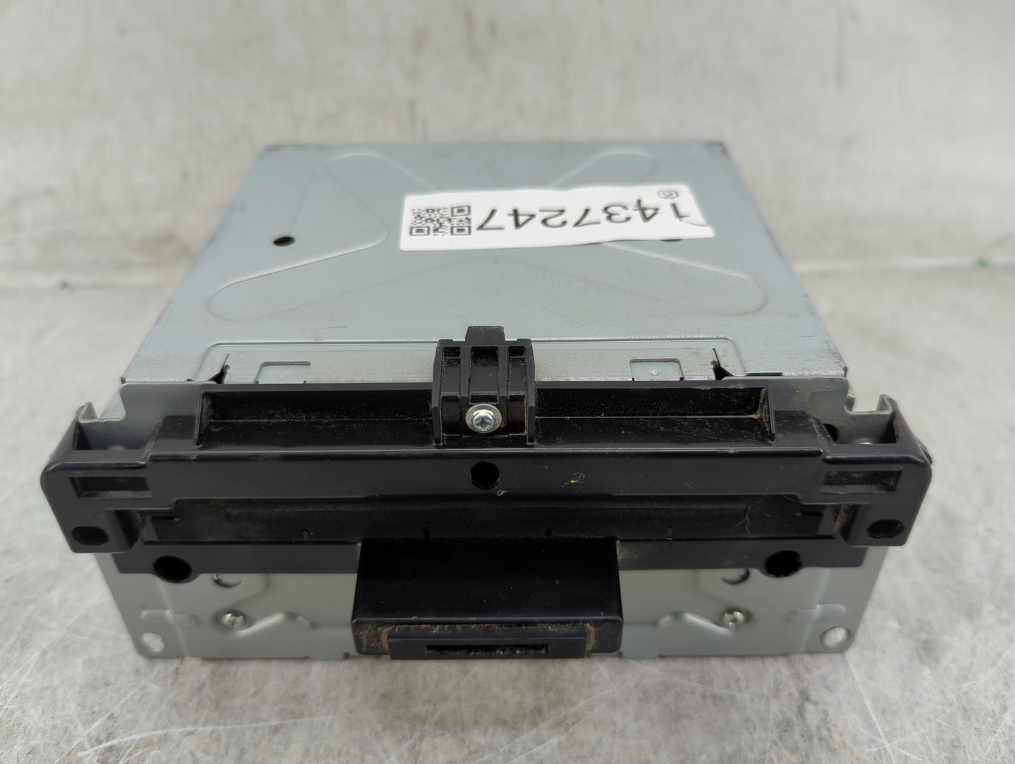 2013 Chrysler 300 Radio AM FM Cd Player Receiver Replacement P/N:P05091366AE CQ-ZC02E1GX, 05091366AE Fits OEM Used Auto Part
