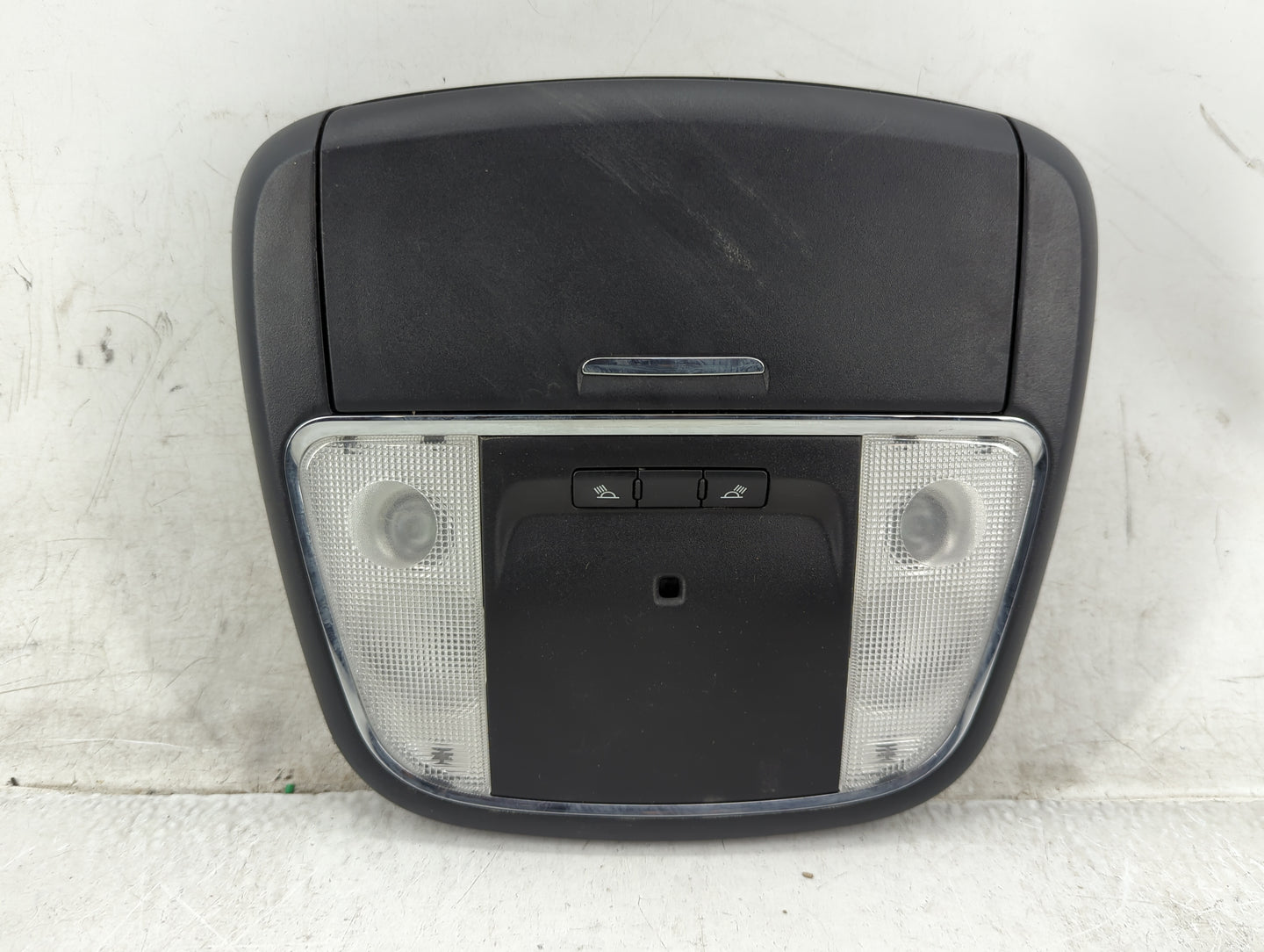 2013-2014 Chrysler 300 Overhead Roof Console 1437900 - Oemusedautoparts1.com