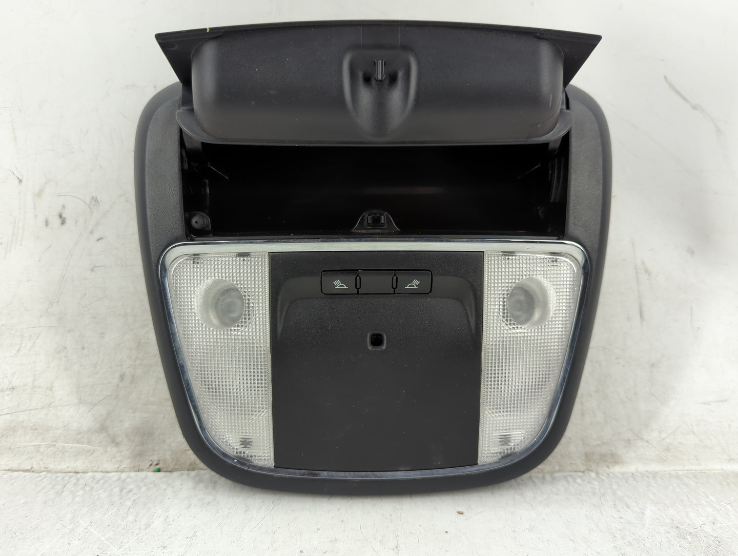 2013-2014 Chrysler 300 Overhead Roof Console 1437900 - Oemusedautoparts1.com