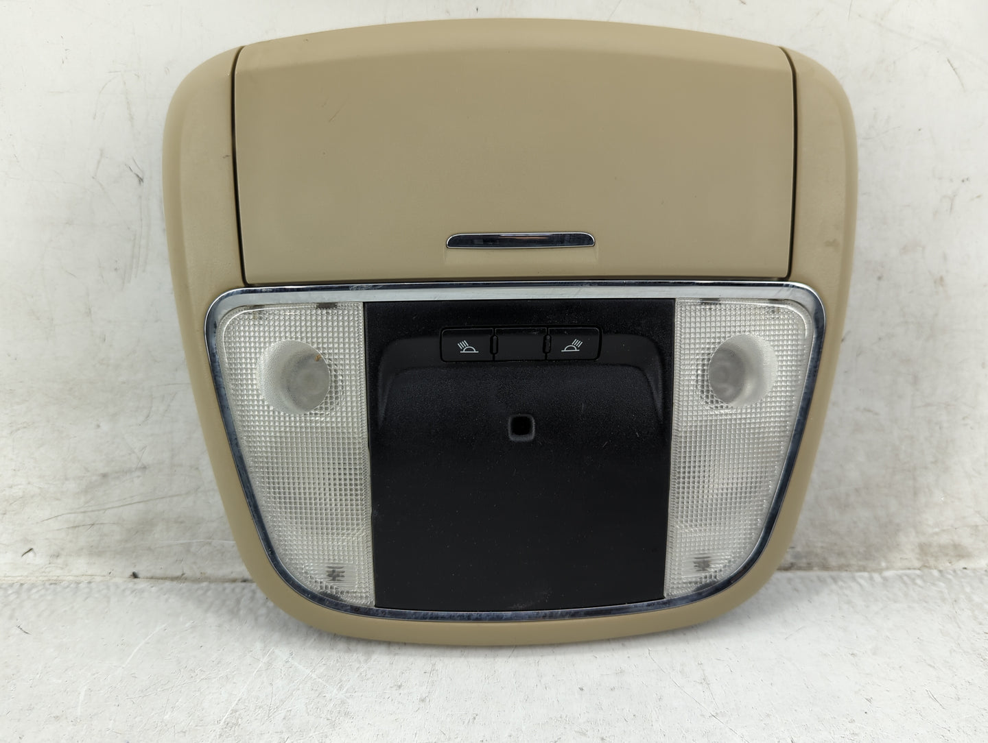 2013 Chrysler 300 Overhead Roof Console - Oemusedautoparts1.com