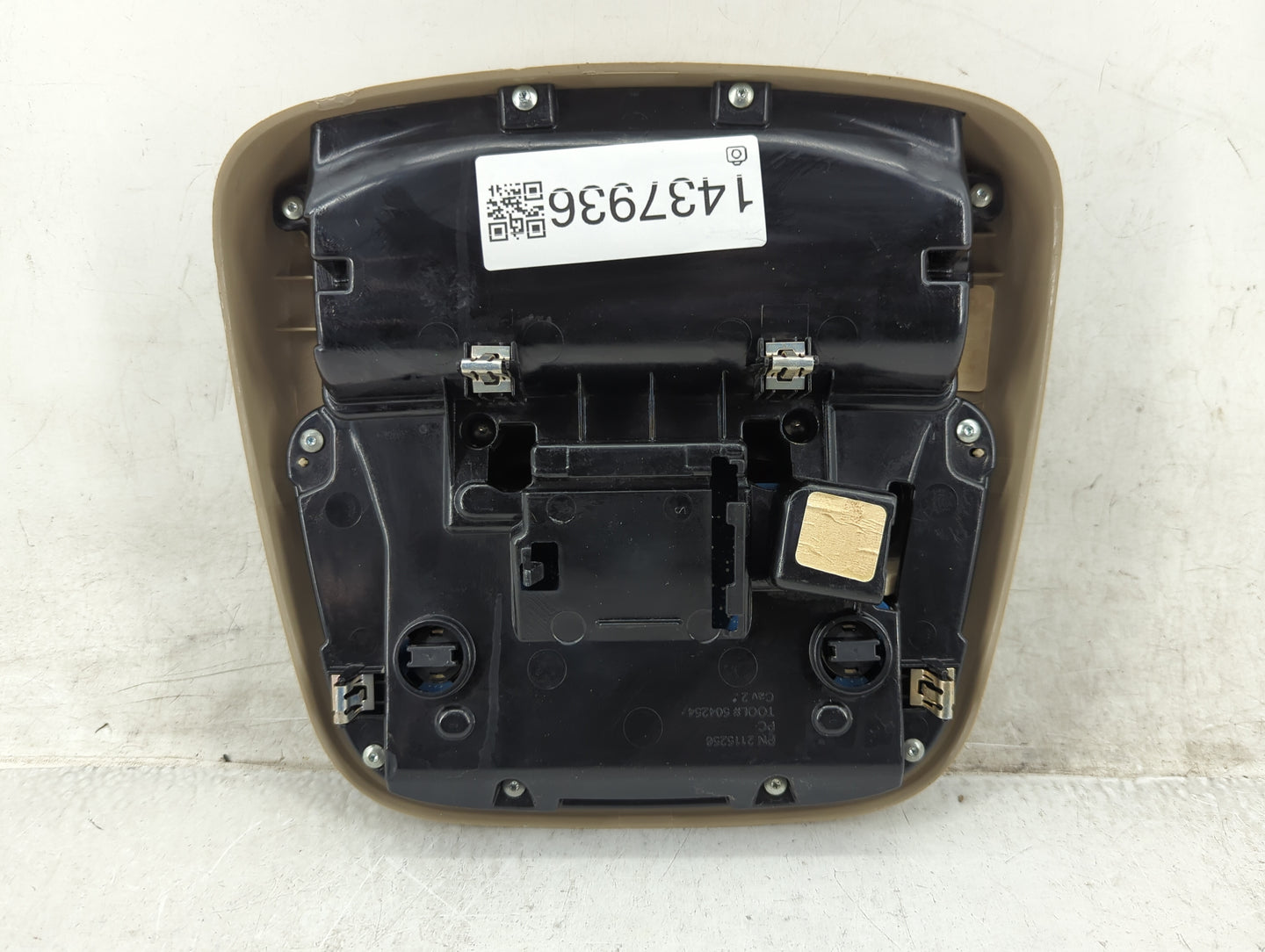 2013 Chrysler 300 Overhead Roof Console - Oemusedautoparts1.com