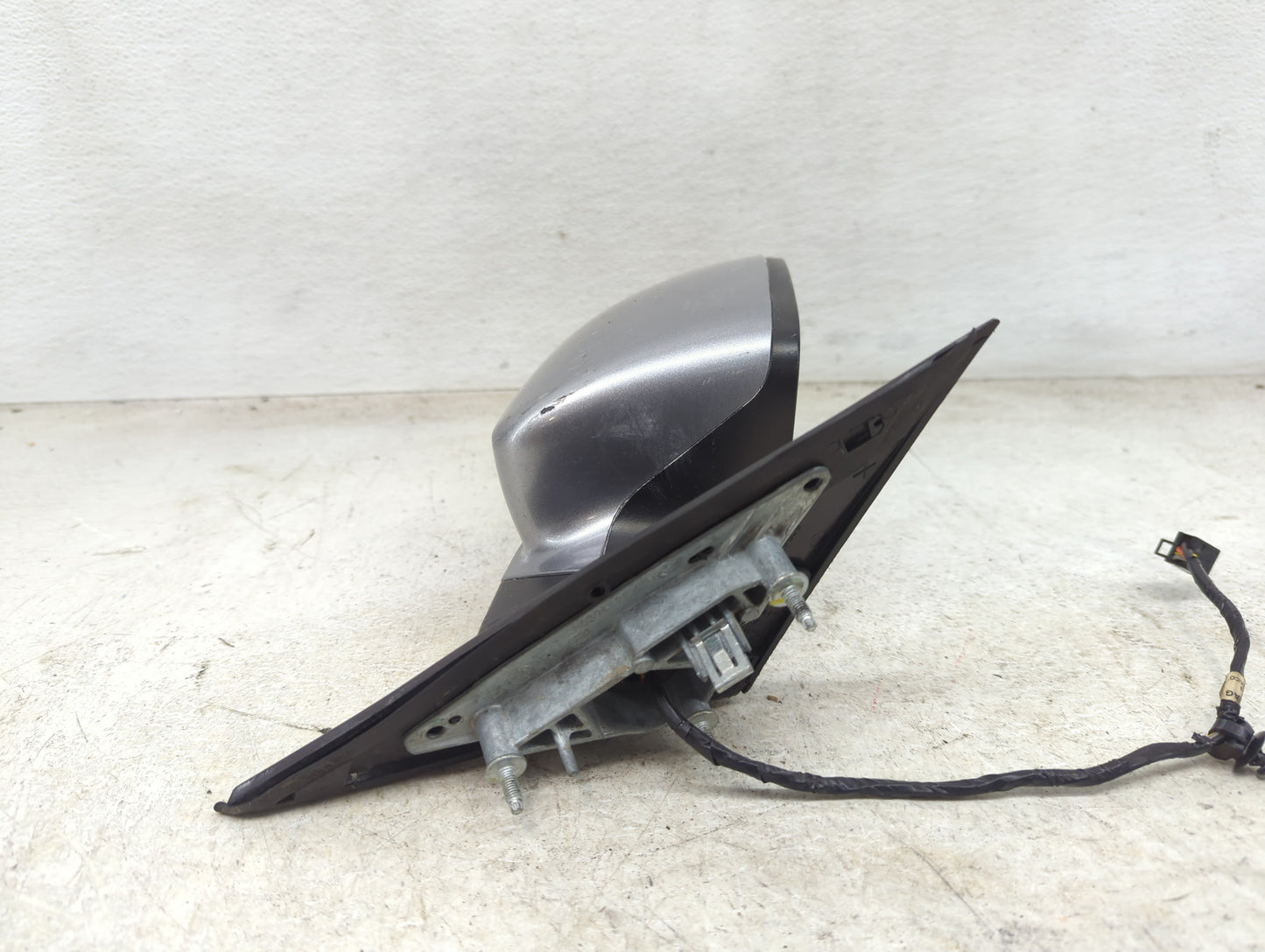 2011-2014 Chrysler 300 Passenger Side View Mirror - Right Door Mirror OEM Used - Oemusedautoparts1.com