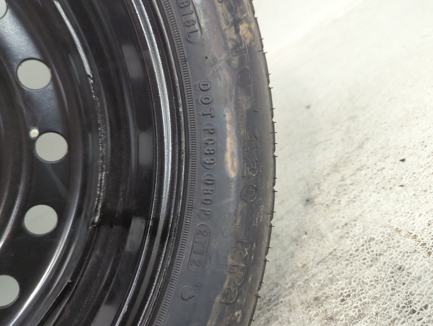 2005-2022 Chrysler 300 Spare Donut Tire Wheel Rim Oem 1462008 - Oemusedautoparts1.com