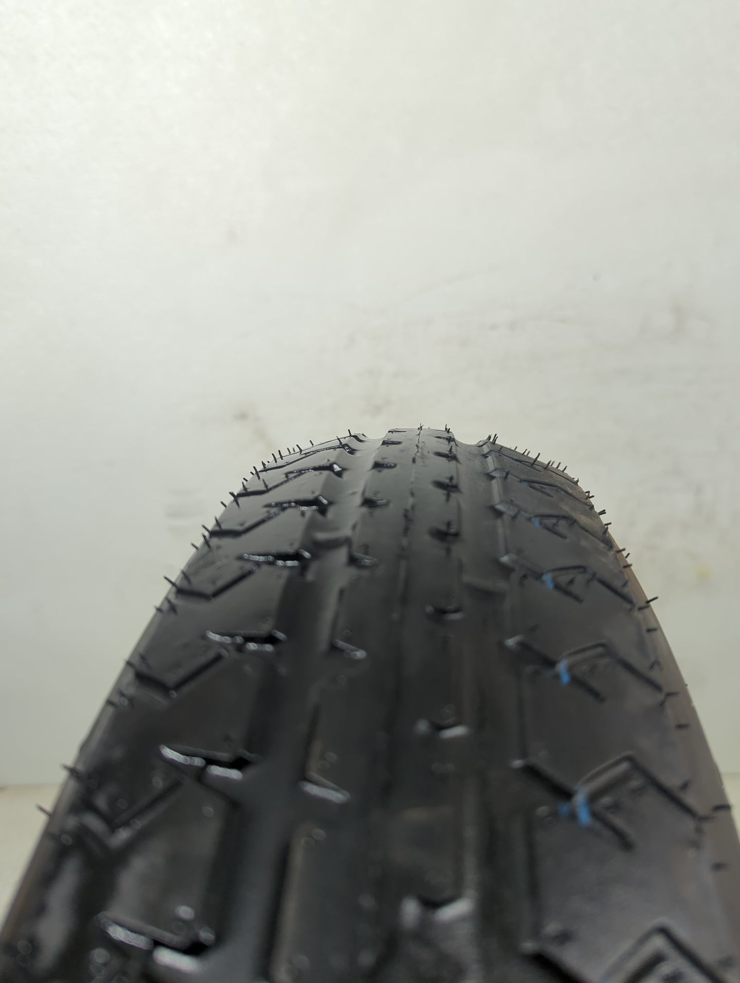 2013 Chrysler 300 Spare Donut Tire Wheel Rim Oem - Oemusedautoparts1.com