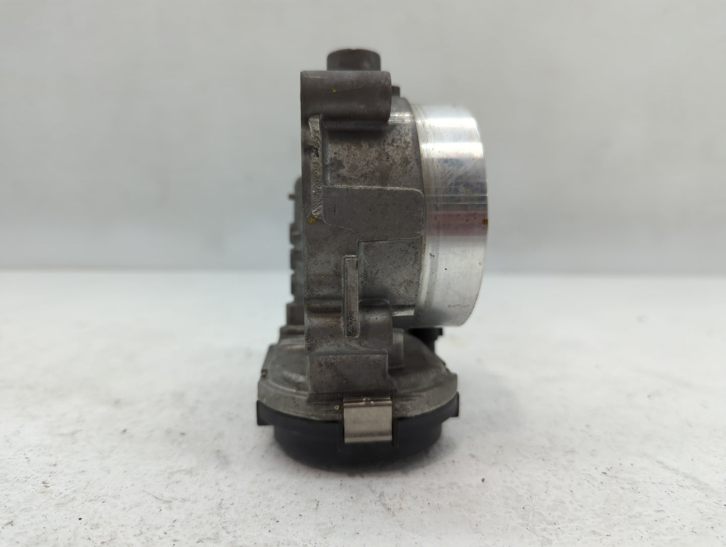 2011-2022 Chrysler 300 Throttle Body P/N:05184349AC Fits Fits 2011 2012 2013 2014 2015 2016 2017 2018 2019 2020 2021 2022 OE