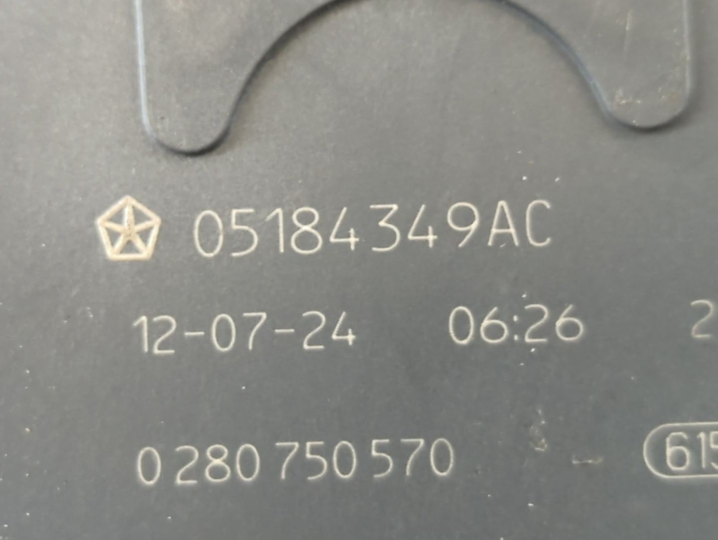 2011-2022 Chrysler 300 Throttle Body P/N:0 280 750 570 05184 34 9 AC Fits OEM Used Auto Parts - Oemusedautoparts1.com