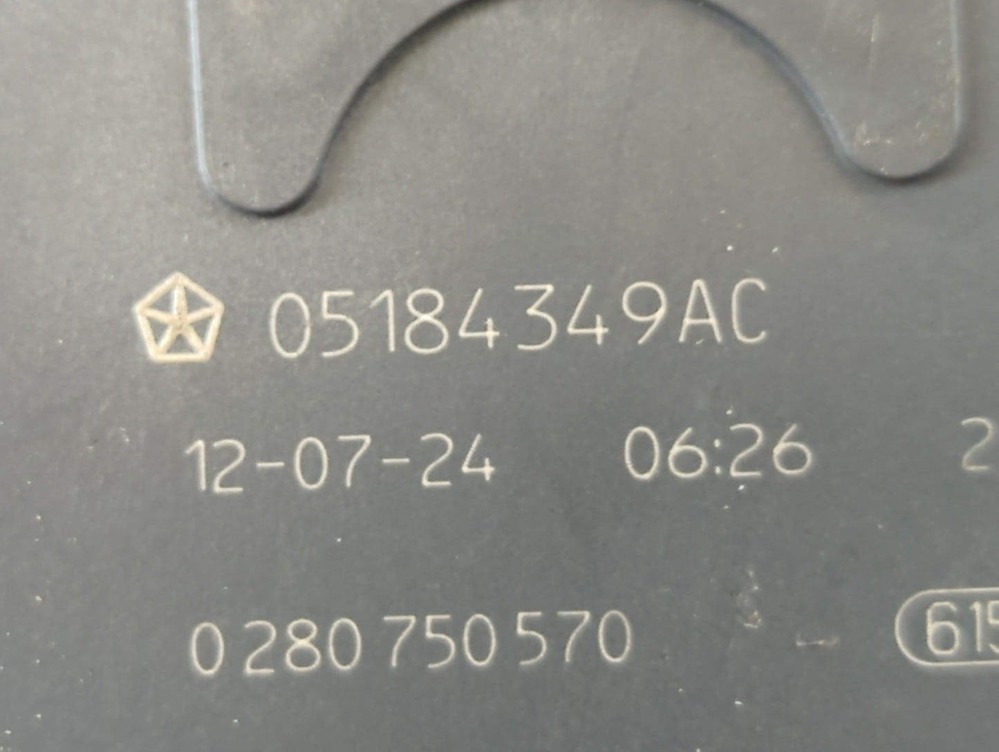 2011-2022 Chrysler 300 Throttle Body P/N:0 280 750 570 05184 34 9 AC Fits OEM Used Auto Parts - Oemusedautoparts1.com