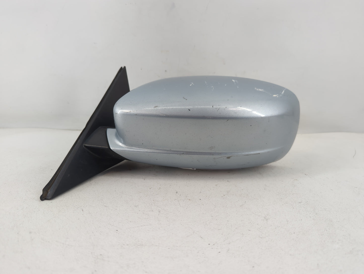 2012-2014 Chrysler 300 Driver Side View Mirror - Left Door Mirror OEM Used - Oemusedautoparts1.com
