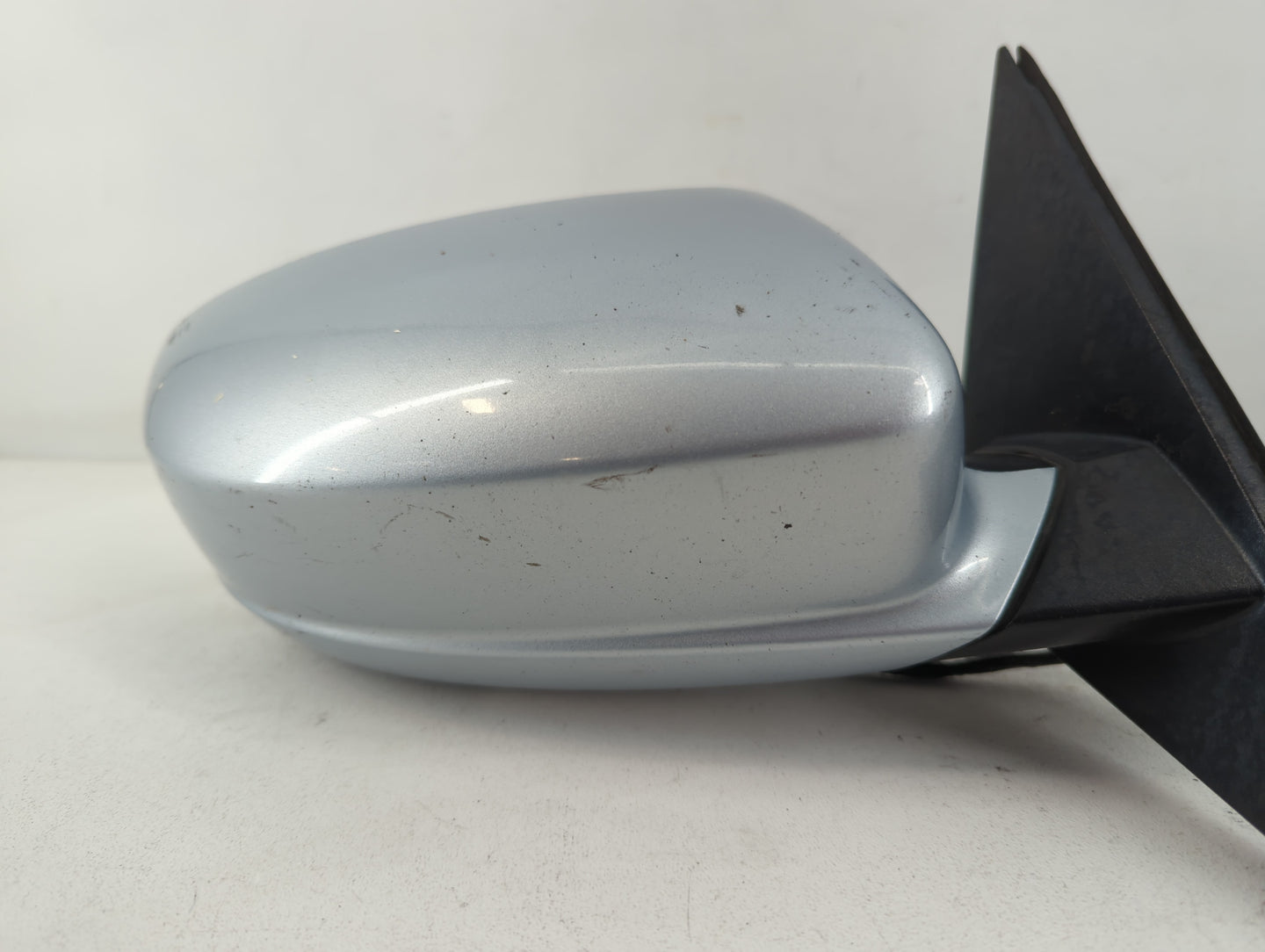 2012-2014 Chrysler 300 Passenger Side View Mirror - Right Door Mirror OEM Used - Oemusedautoparts1.com