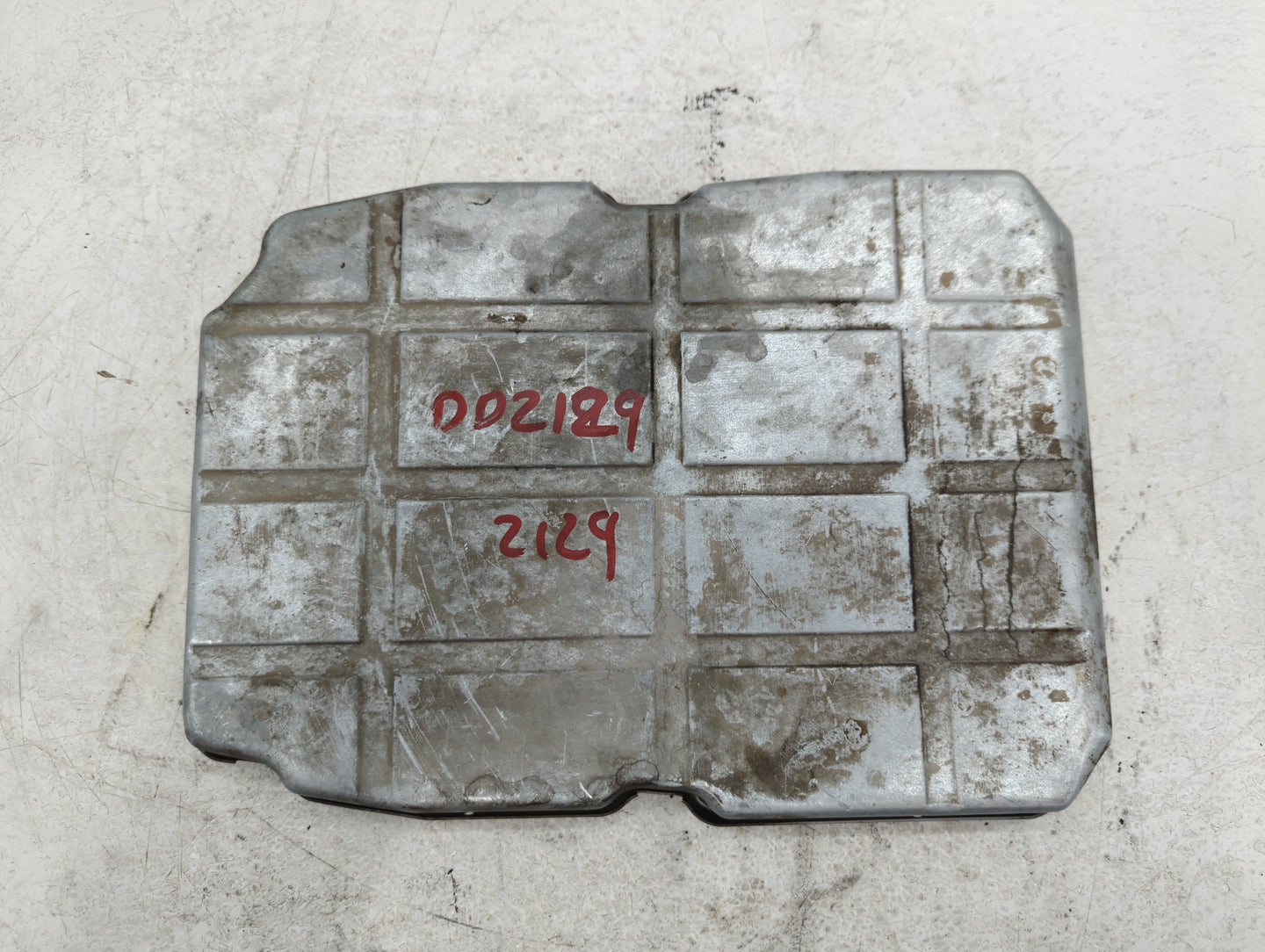 2013 Chrysler 300c Engine Oil Pan Fits Fits 2011 2012 2014 2015 2016 2017 2018 2019 2020 2021 2022 OEM Used Auto Parts - Oem