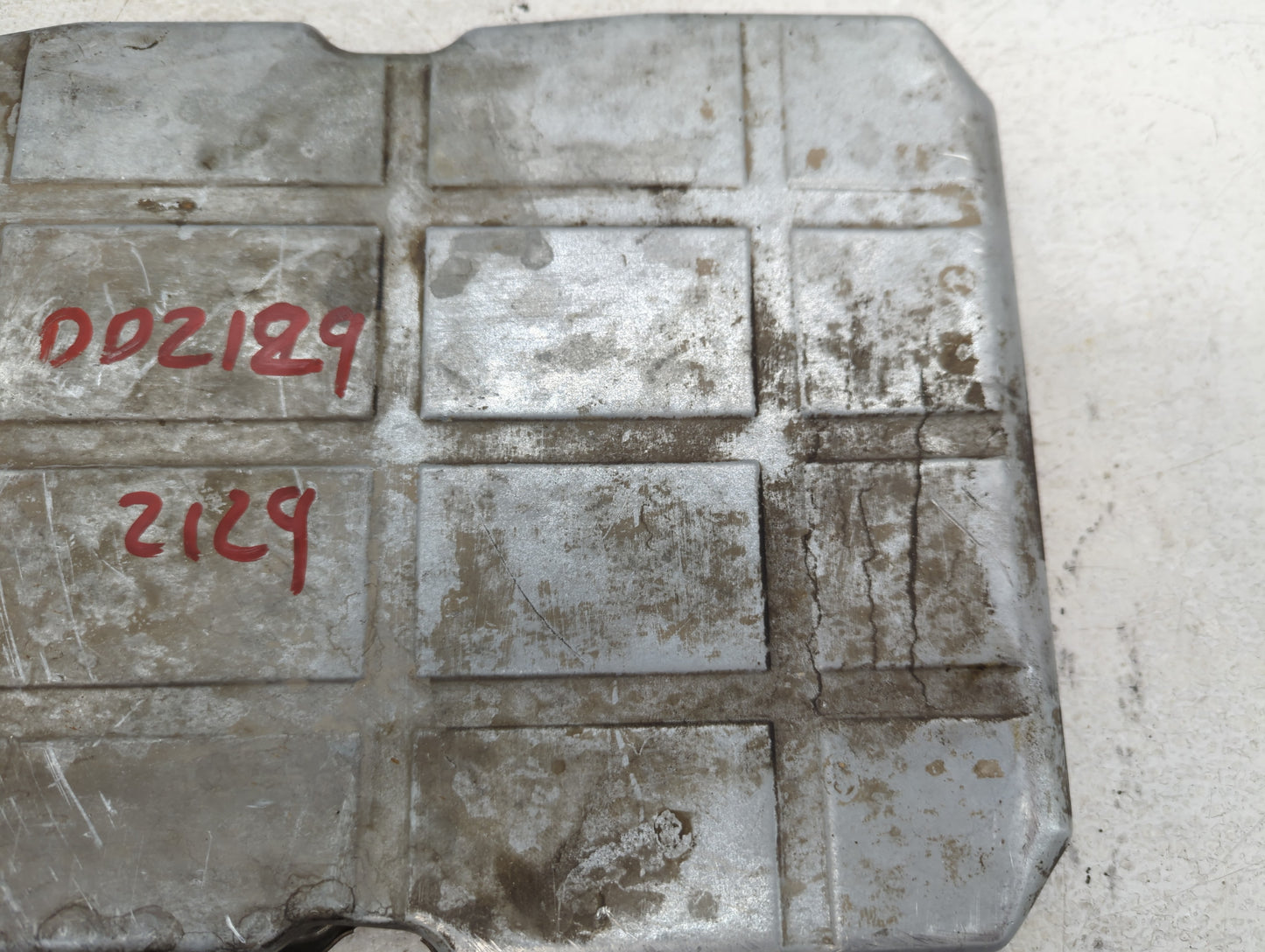 2013 Chrysler 300c Engine Oil Pan Fits Fits 2011 2012 2014 2015 2016 2017 2018 2019 2020 2021 2022 OEM Used Auto Parts - Oem