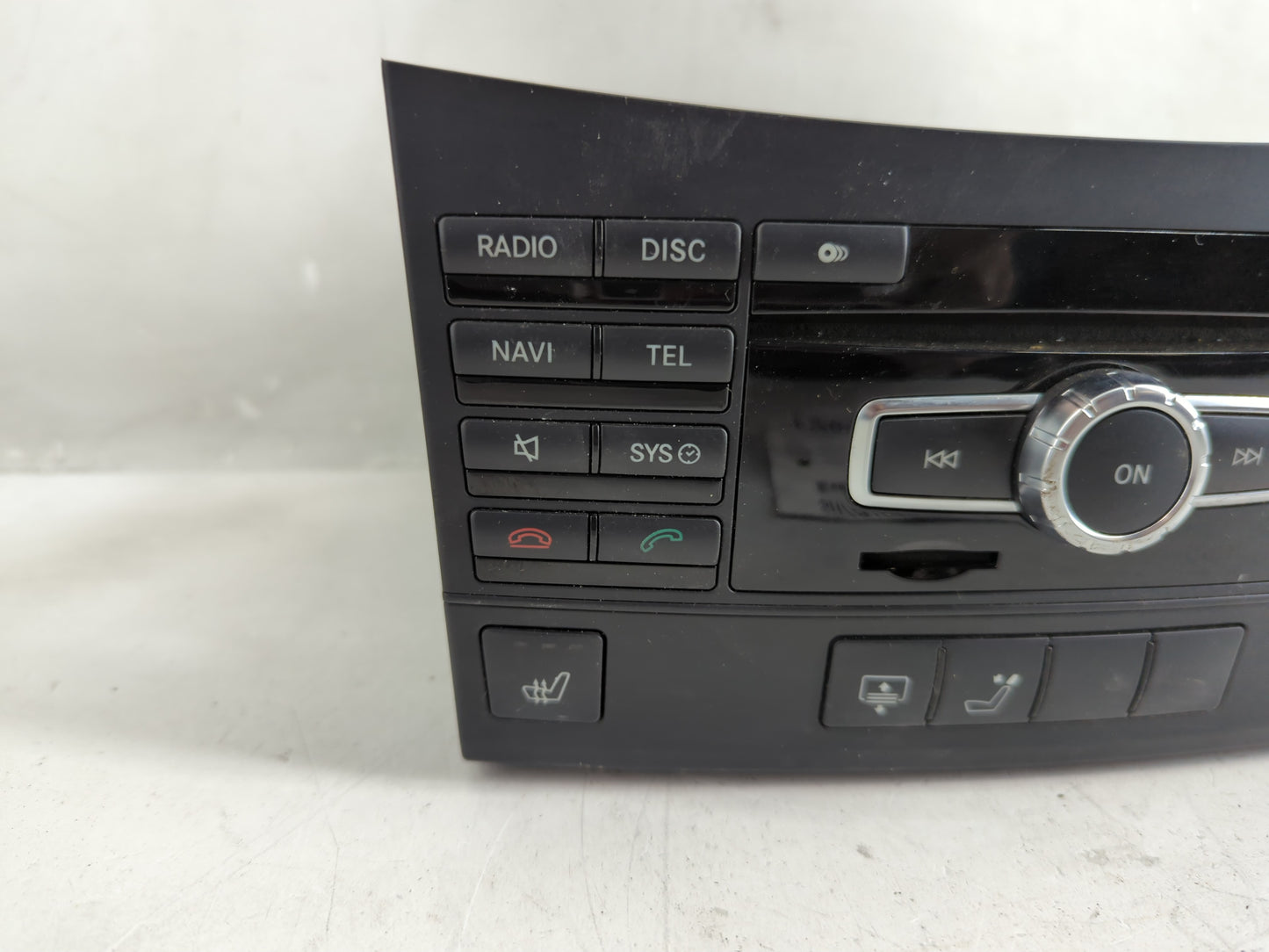2013 Chrysler E Class Radio AM FM Cd Player Receiver Replacement P/N:A 212 900 58 18 Fits OEM Used Auto Parts - Oemusedautop