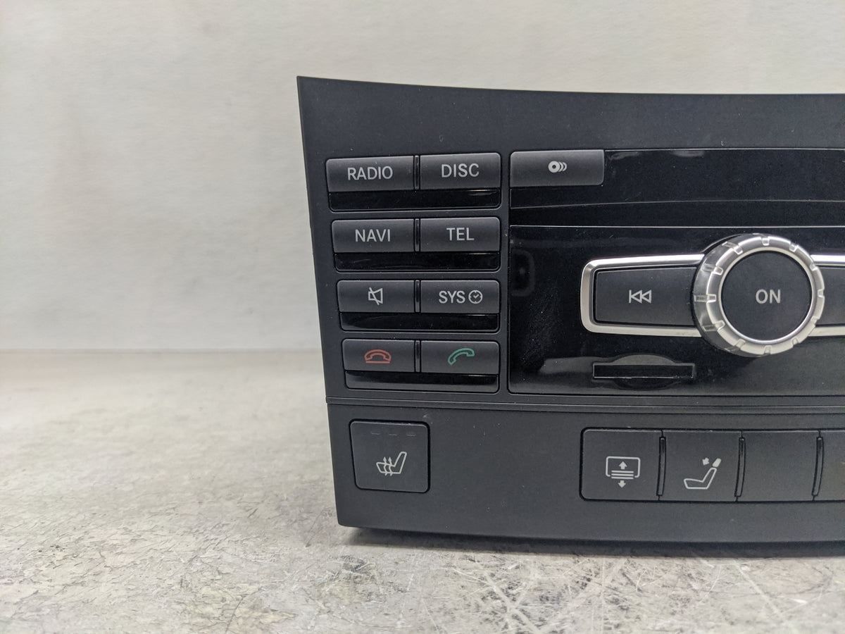2013 Chrysler E Class Radio AM FM Cd Player Receiver Replacement P/N:A 212 900 19 19 Fits OEM Used Auto Parts - Oemusedautop