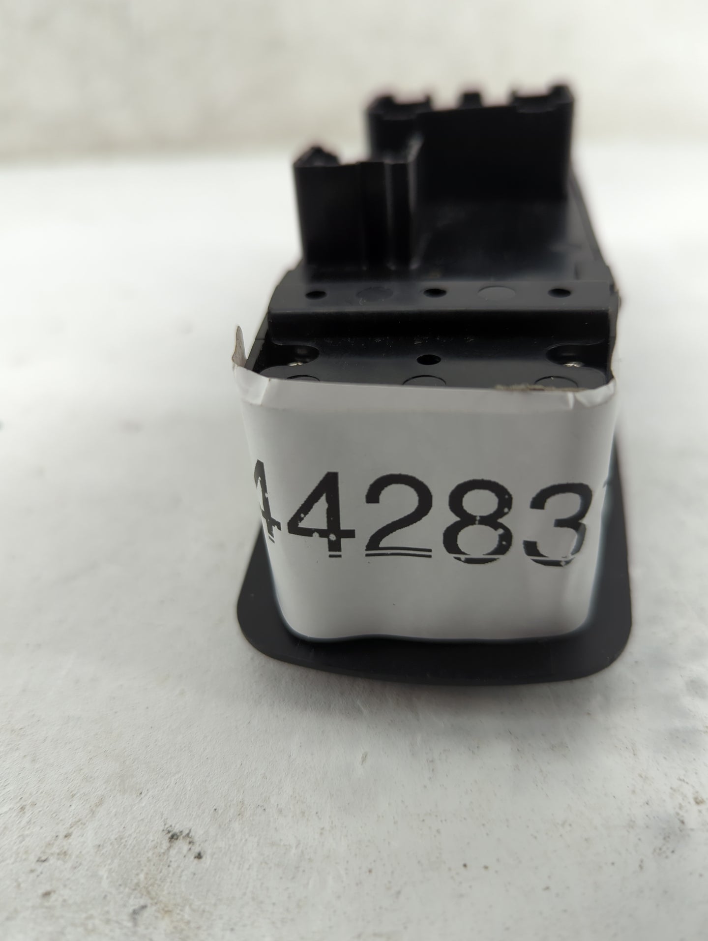2013 Chrysler Town and Country Master Power Window Switch Replacement Driver Side Left Fits OEM Used Auto Parts - Oemusedaut