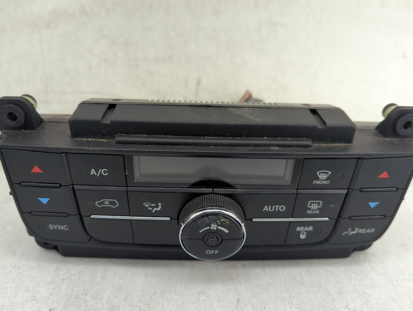 2013 Chrysler Town and Country Climate Control Module Temperature AC/Heater Replacement P/N:55111236AF 5HB010802-34 Fits OEM