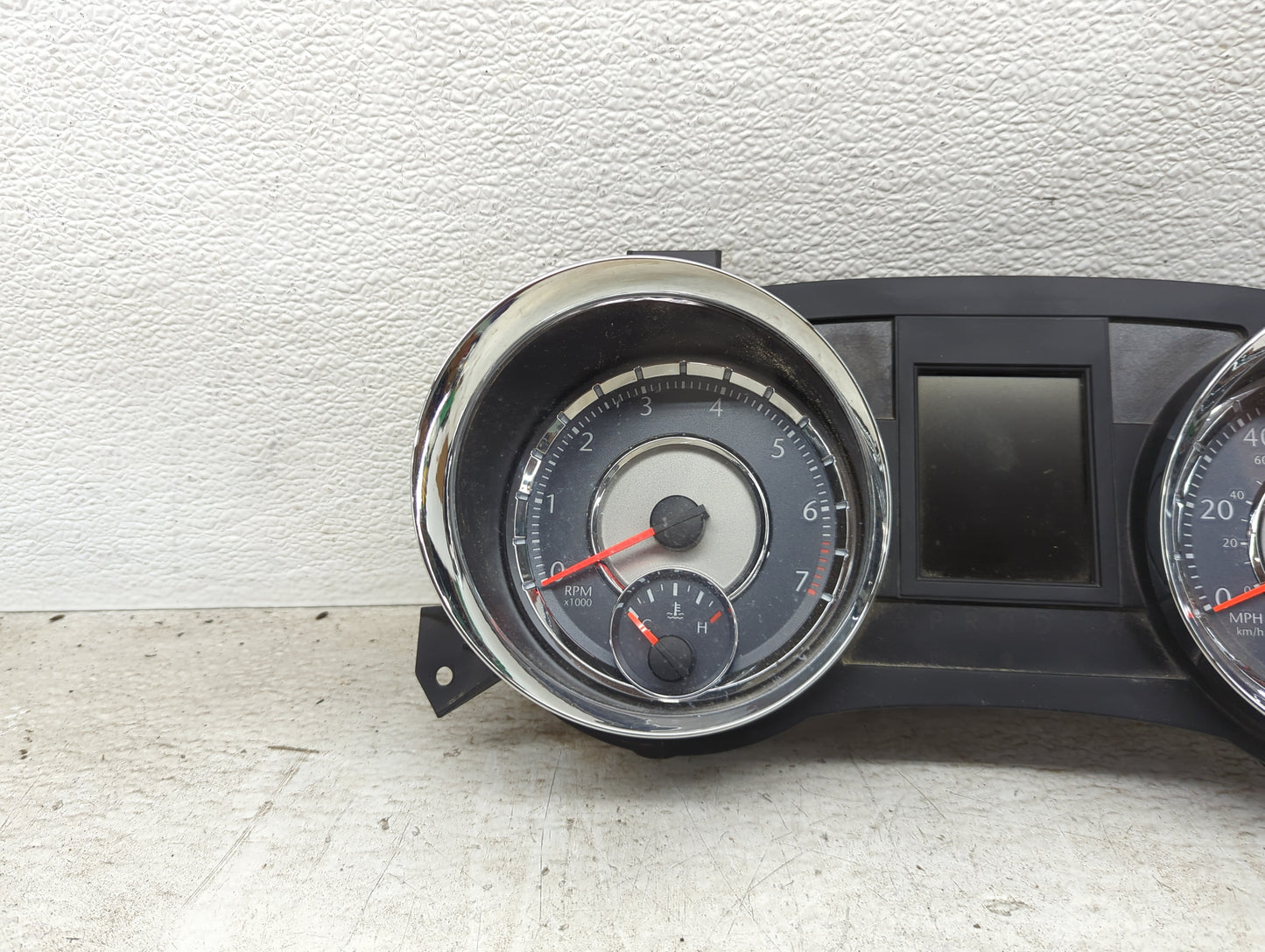 2013 Chrysler Town and Country Instrument Cluster Speedometer Gauges P/N:P05091634AA A2C30086504 Miles: Fits OEM Used Auto P