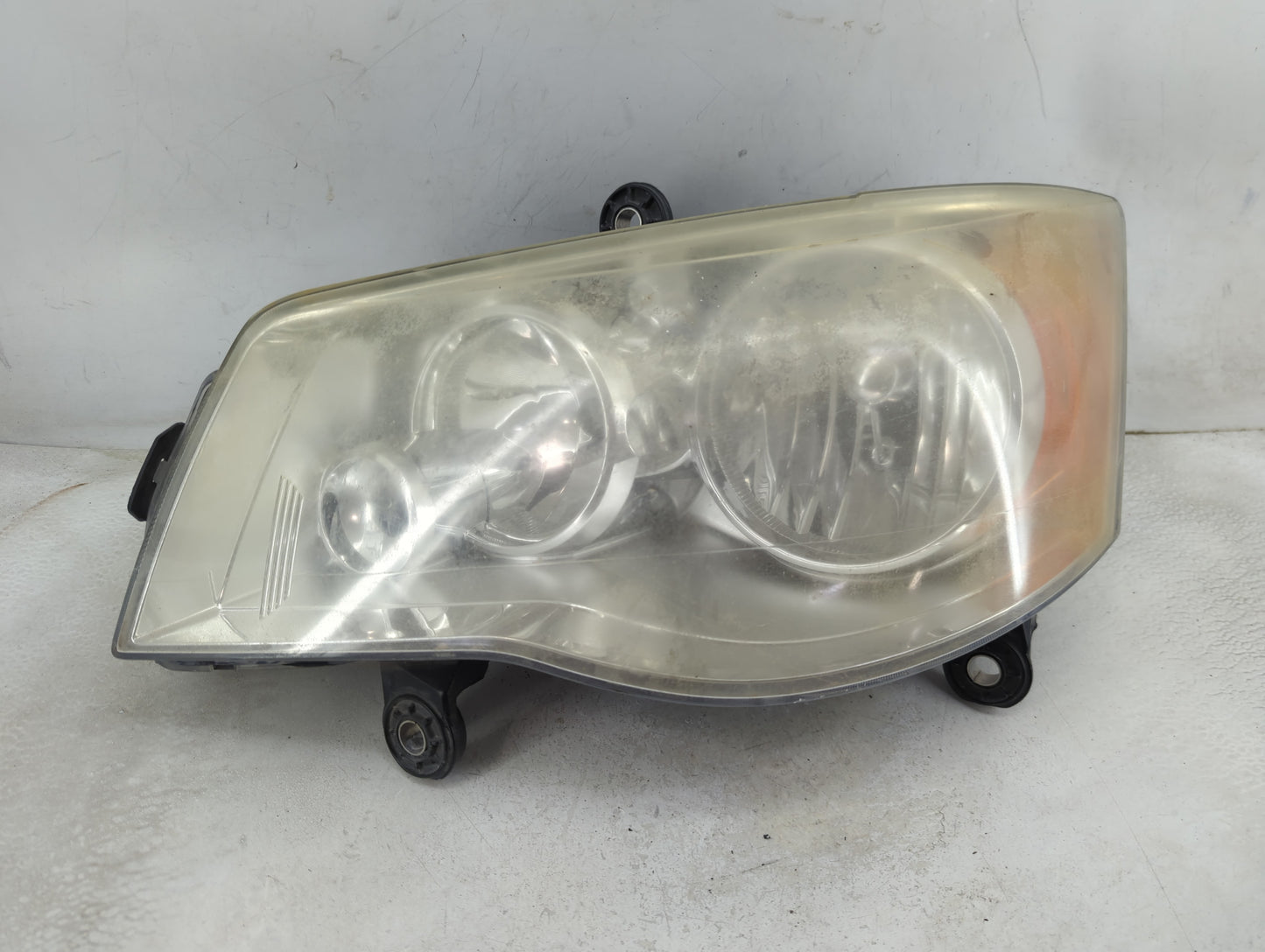 Chrysler Town And Country Driver Left Oem Head Light Headlight Lamp - Oemusedautoparts1.com