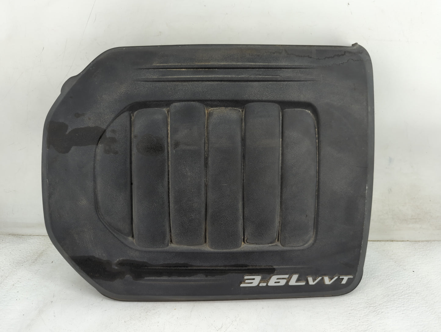 2013 Chrysler Town And Country Engine Cover Black 1457399 - Oemusedautoparts1.com