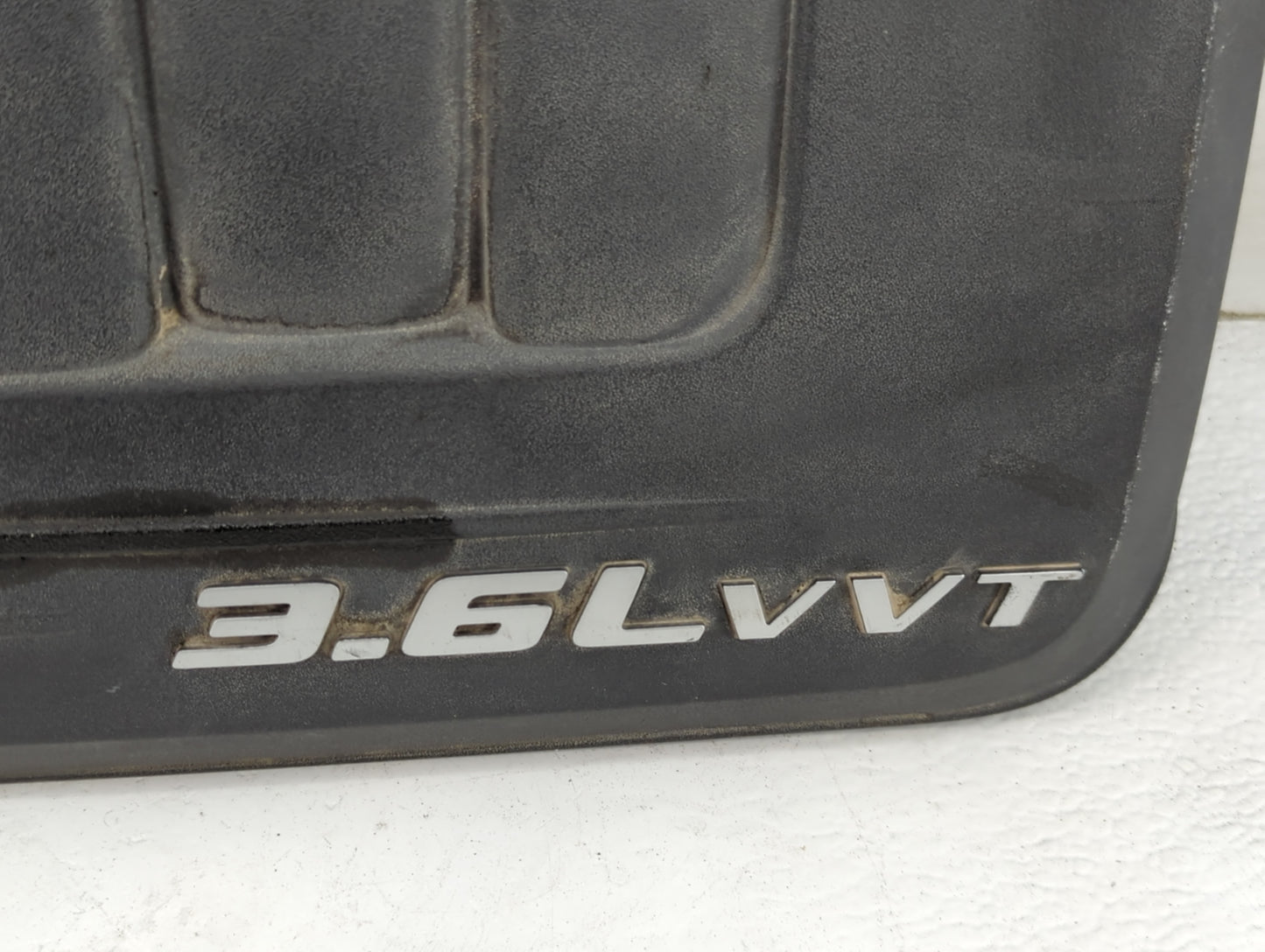 2013 Chrysler Town And Country Engine Cover Black 1457399 - Oemusedautoparts1.com