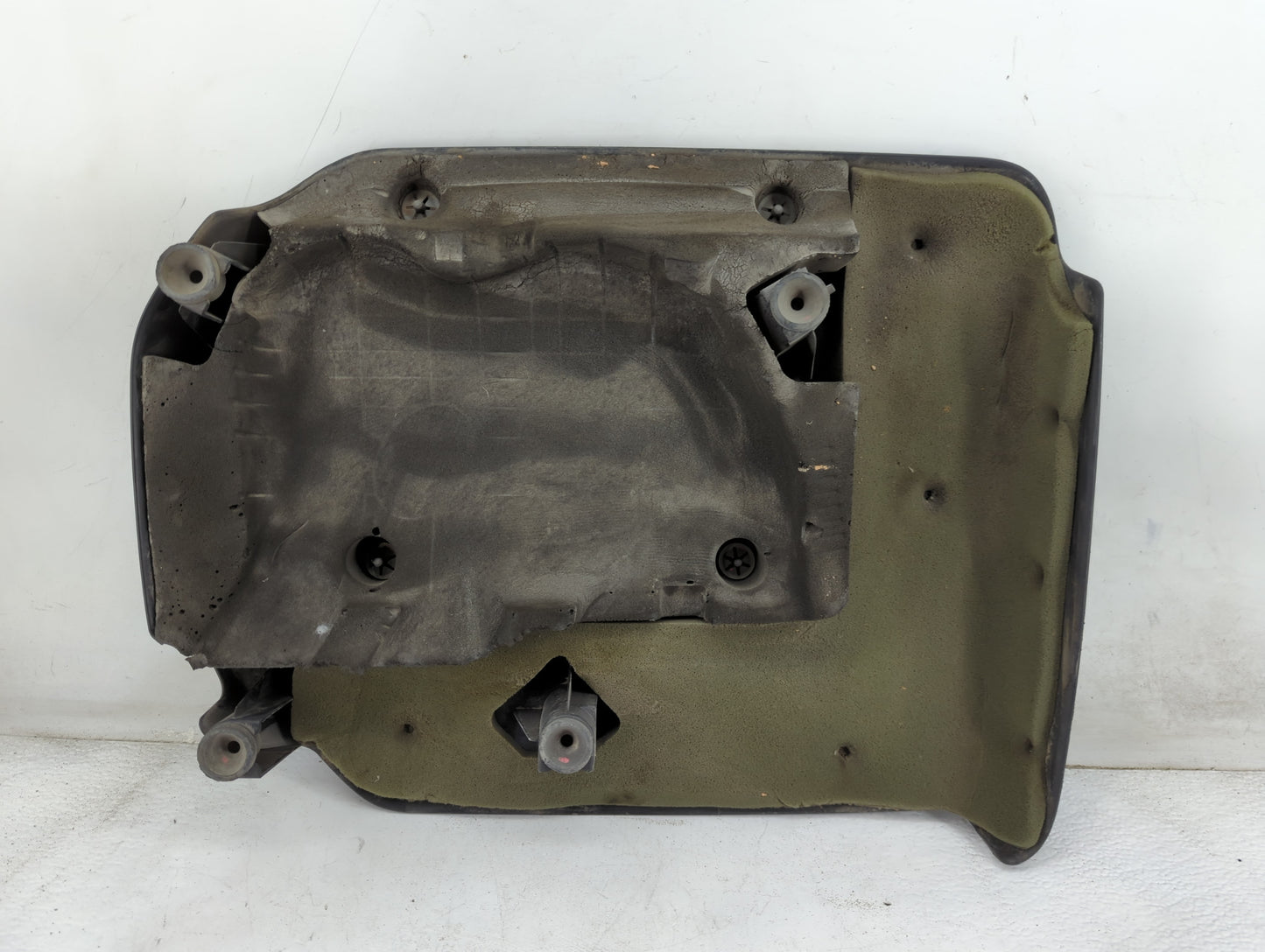 2013 Chrysler Town And Country Engine Cover Black 1457399 - Oemusedautoparts1.com