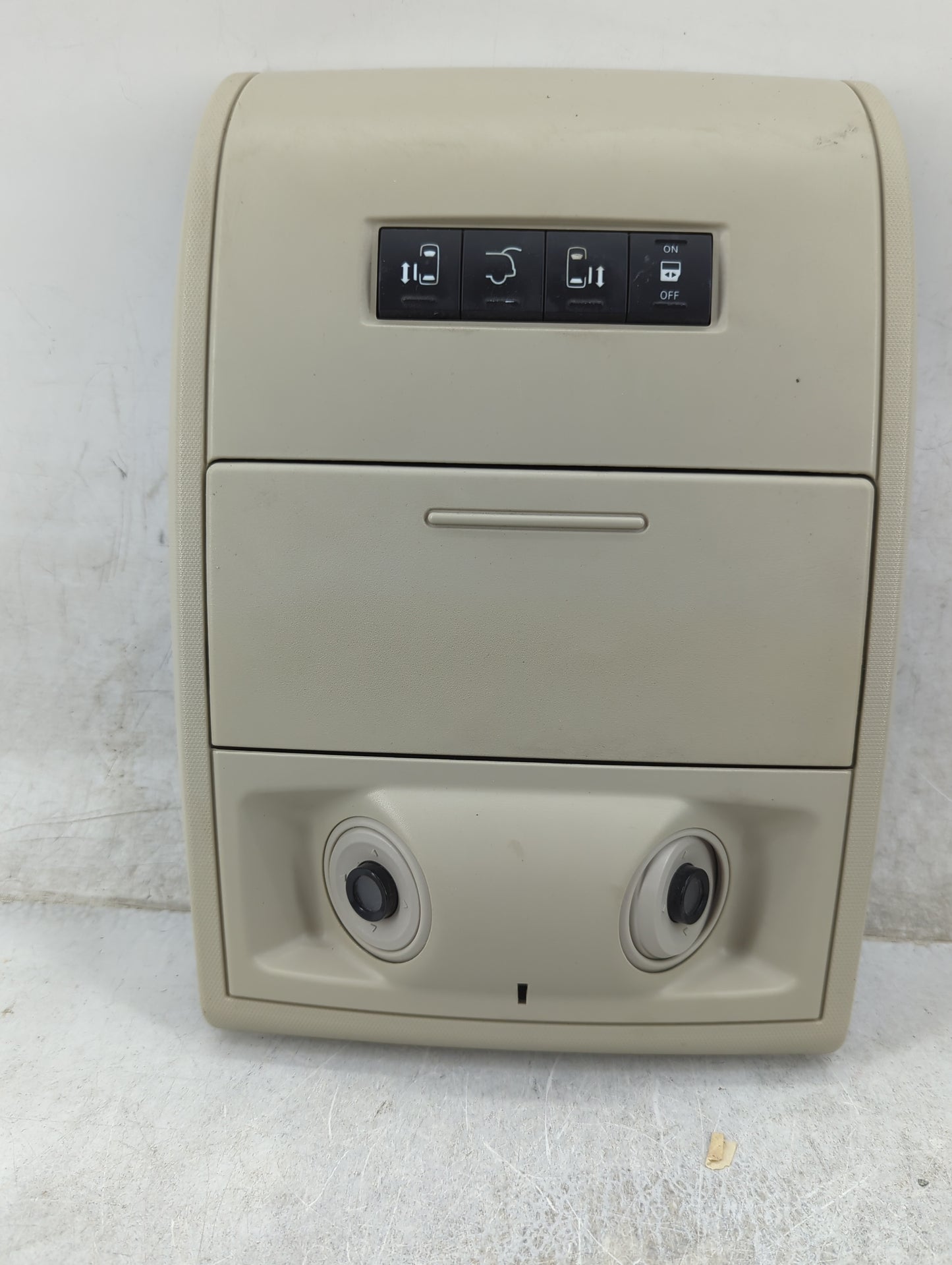 2013 Chrysler Town And Country Overhead Roof Console Tan 1465765 - Oemusedautoparts1.com