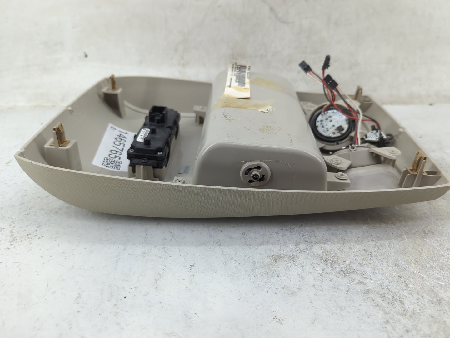 2013 Chrysler Town And Country Overhead Roof Console Tan 1465765 - Oemusedautoparts1.com