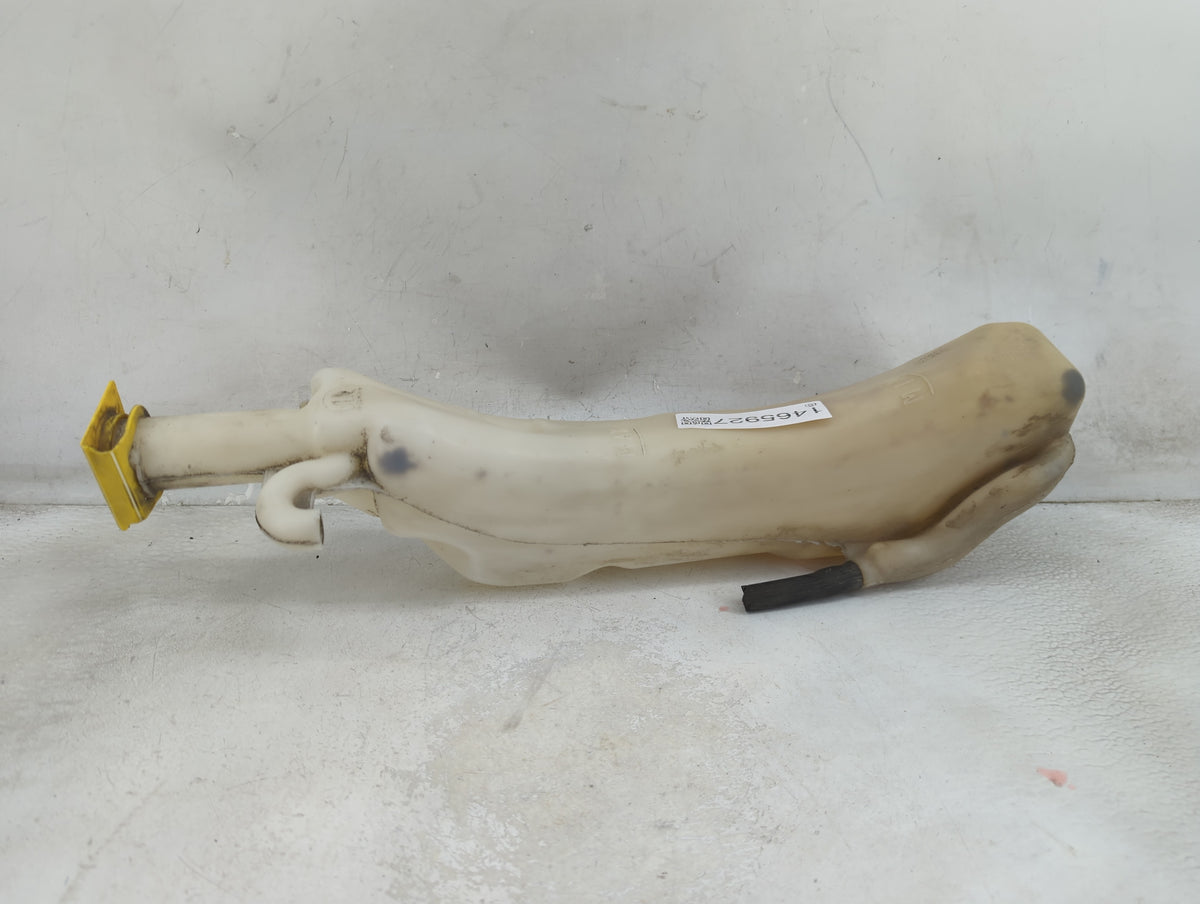 Town And Country Radiator Coolant Overflow Expansion Tank Bottle 1465927 - Oemusedautoparts1.com