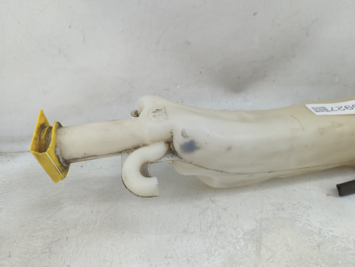 Town And Country Radiator Coolant Overflow Expansion Tank Bottle 1465927 - Oemusedautoparts1.com
