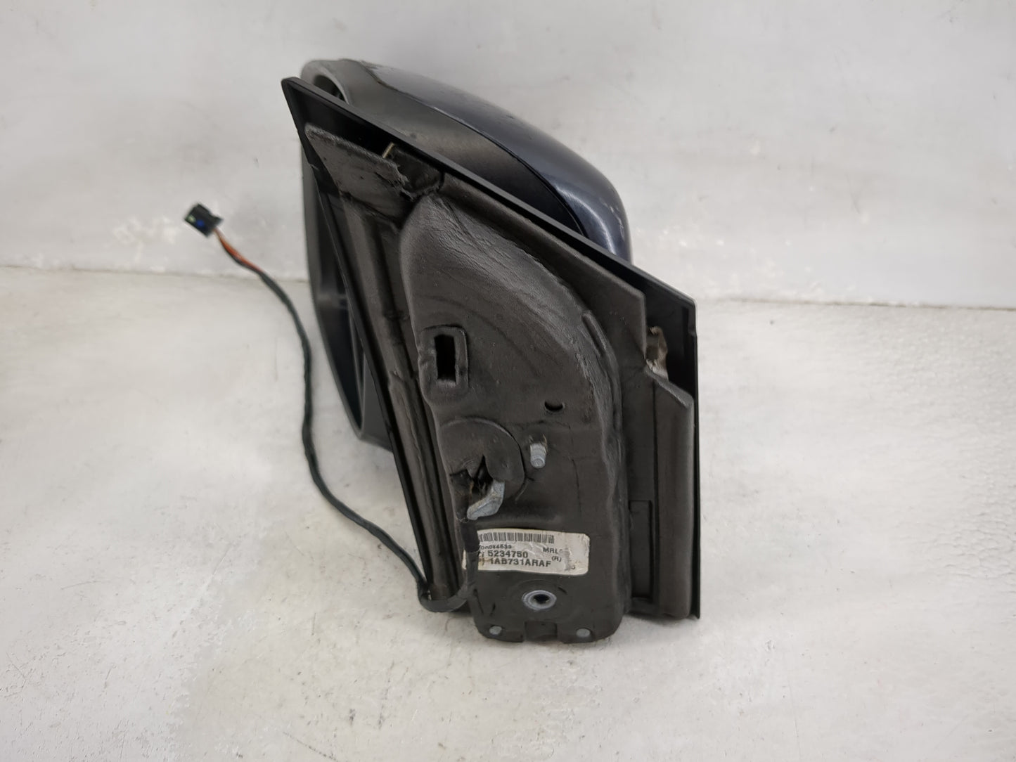 2013 Chrysler Town and Country Driver Side View Mirror - Left Door Mirror OEM Used - Oemusedautoparts1.com