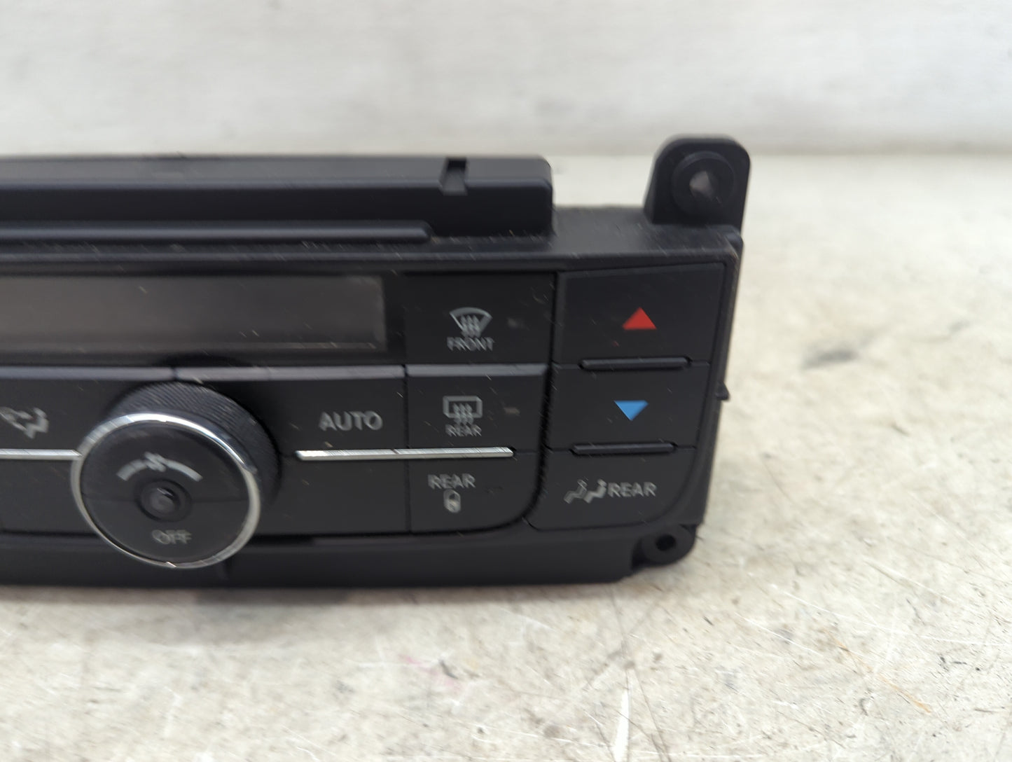 2013 Chrysler Town and Country Climate Control Module Temperature AC/Heater Replacement P/N:55111236AF Fits OEM Used Auto Pa
