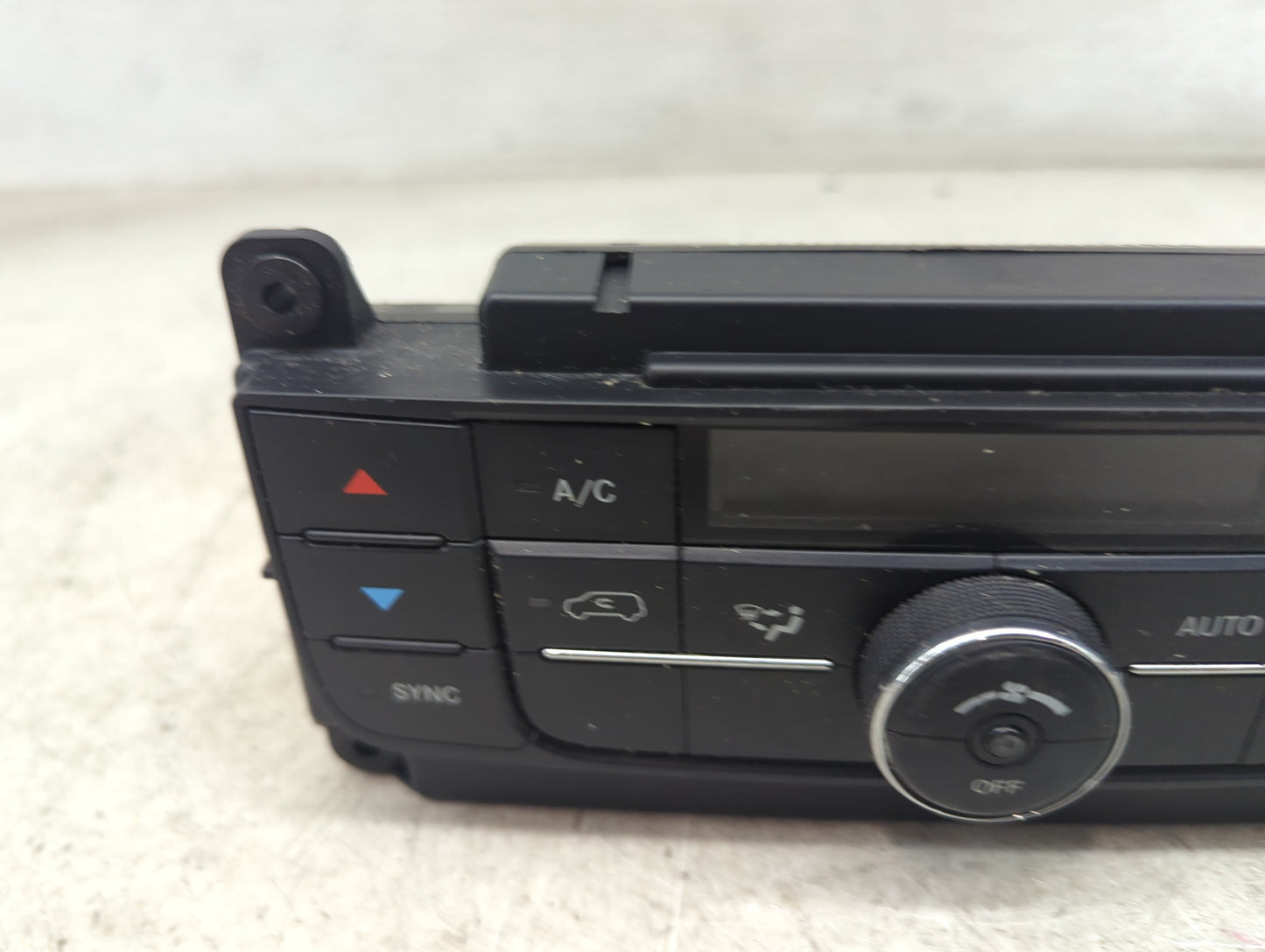 2013 Chrysler Town and Country Climate Control Module Temperature AC/Heater Replacement P/N:55111236AF Fits OEM Used Auto Pa